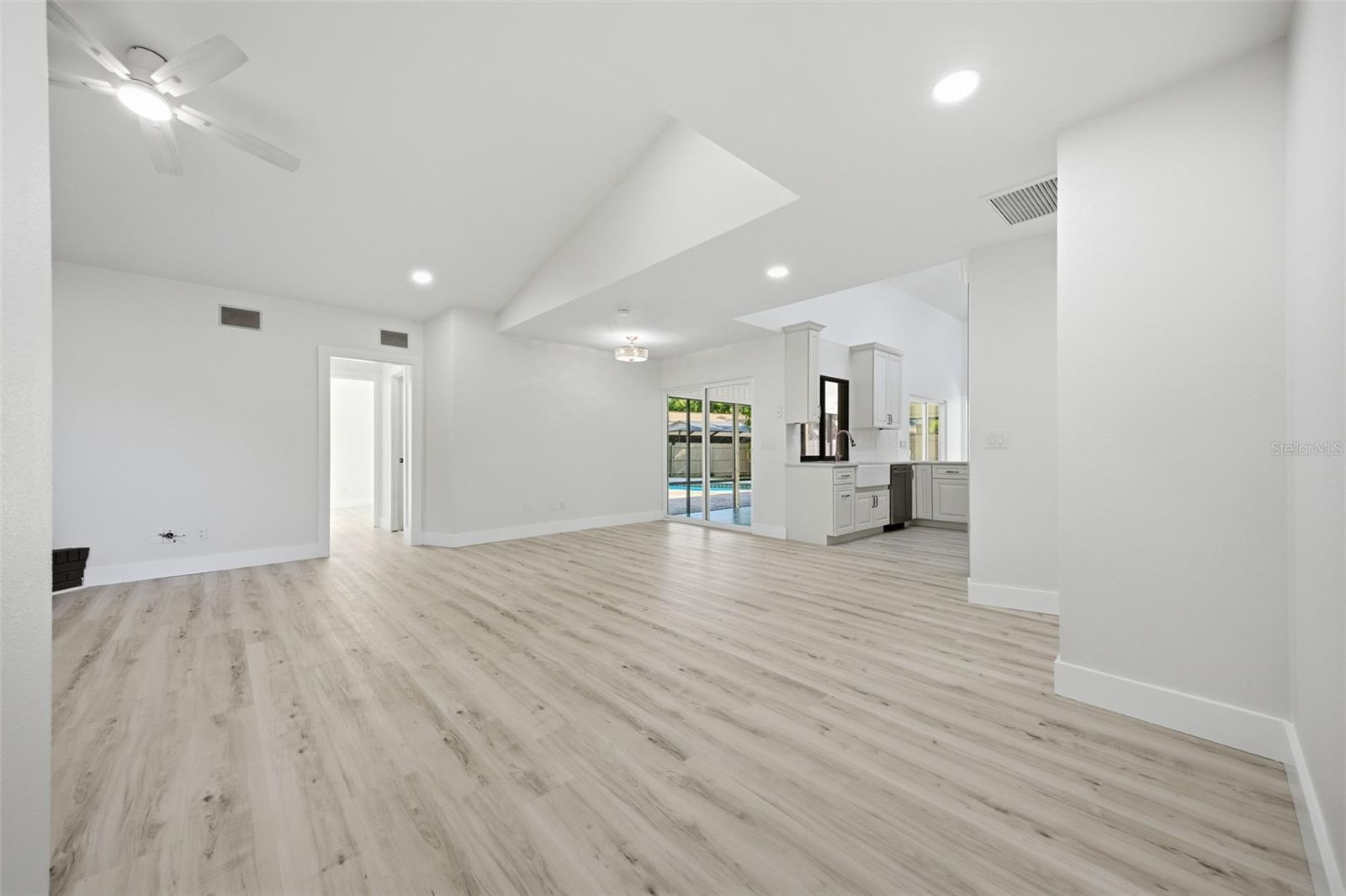 Image 7 of 50 For 1204 Moondale Court