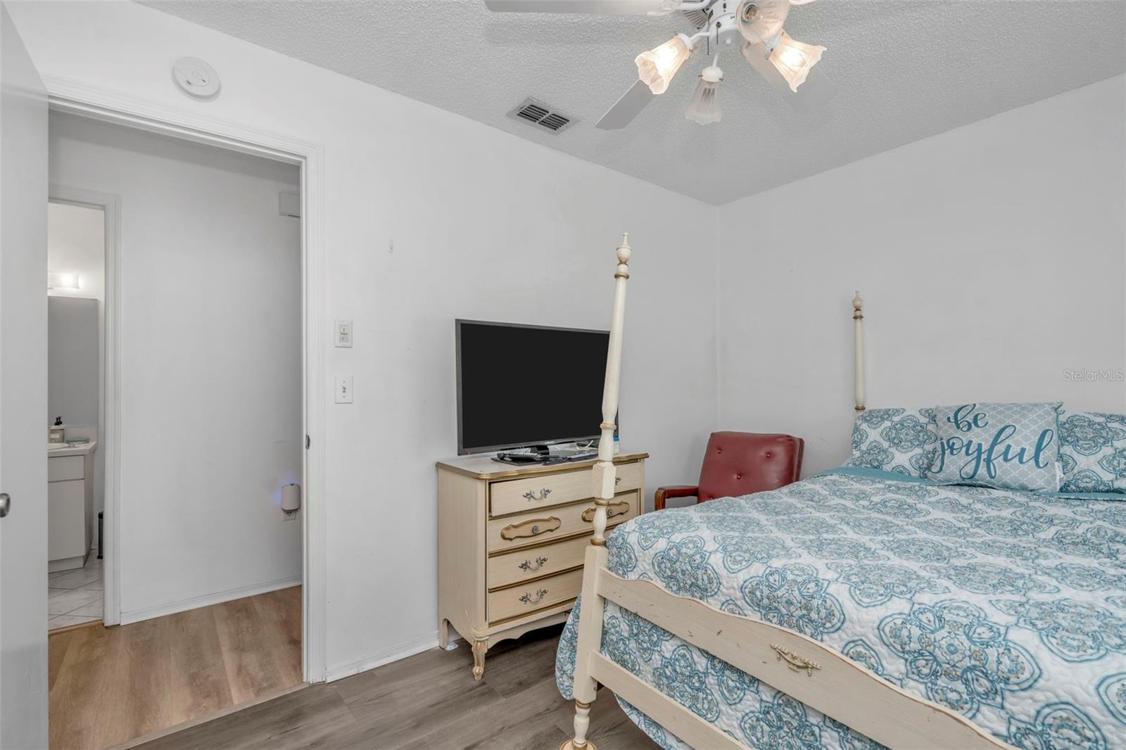 Image 6 of 43 For 3503 5th Avenue W
