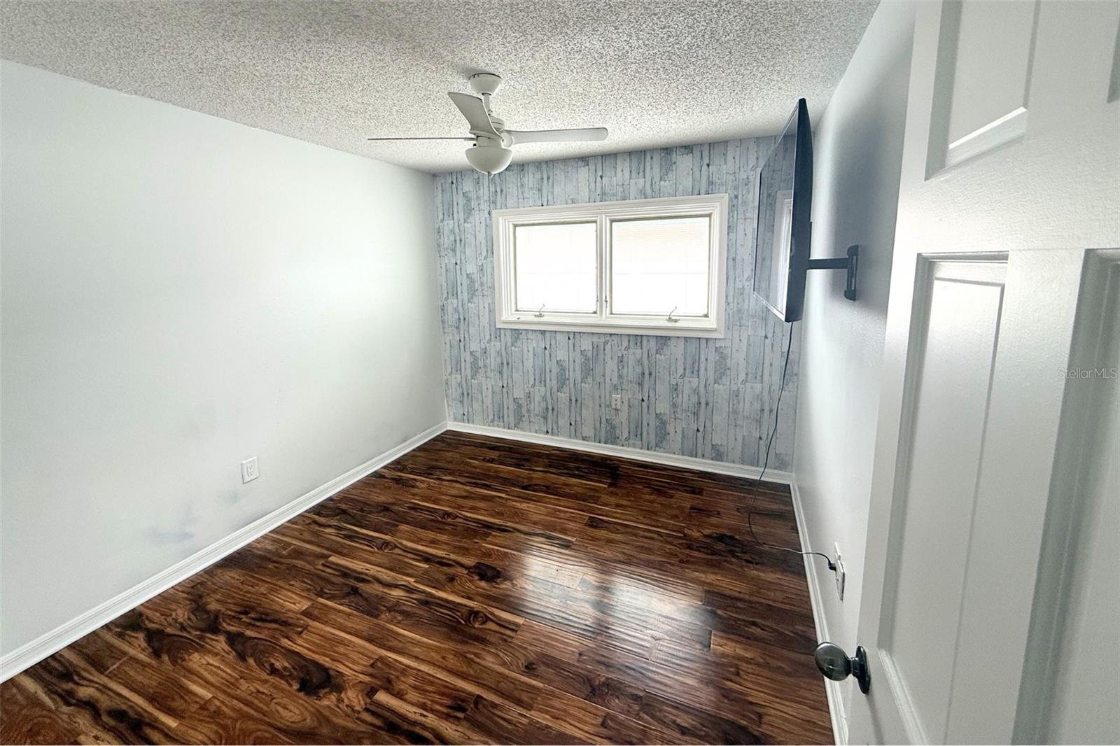 Image 11 of 21 For 12041 70th Street