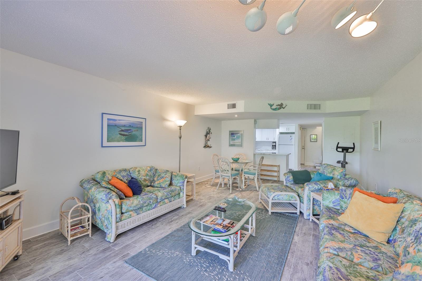 Image 8 of 34 For 1028 Apollo Beach Boulevard 8