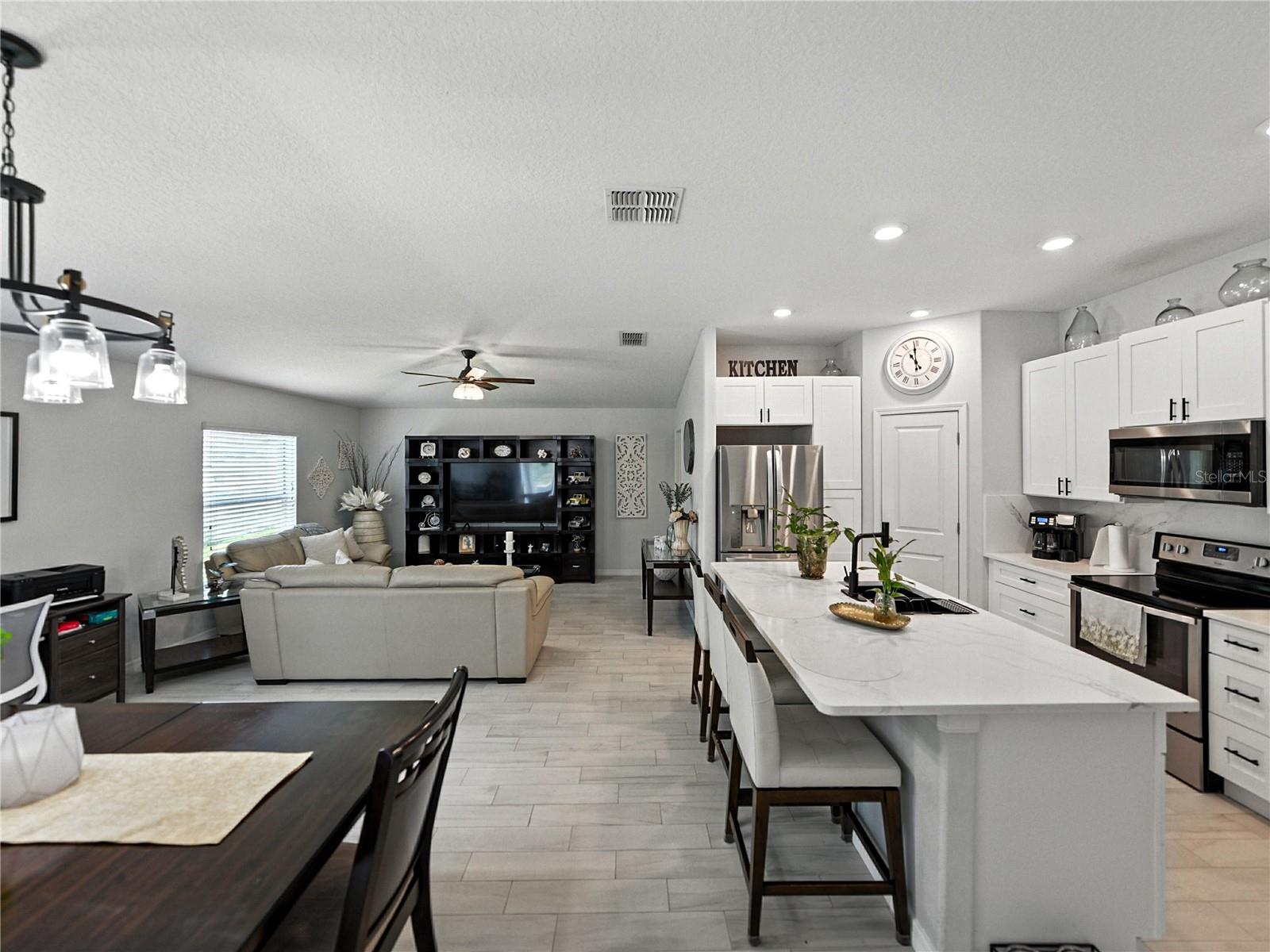 Image 21 of 41 For 149 Cascade Bend Drive