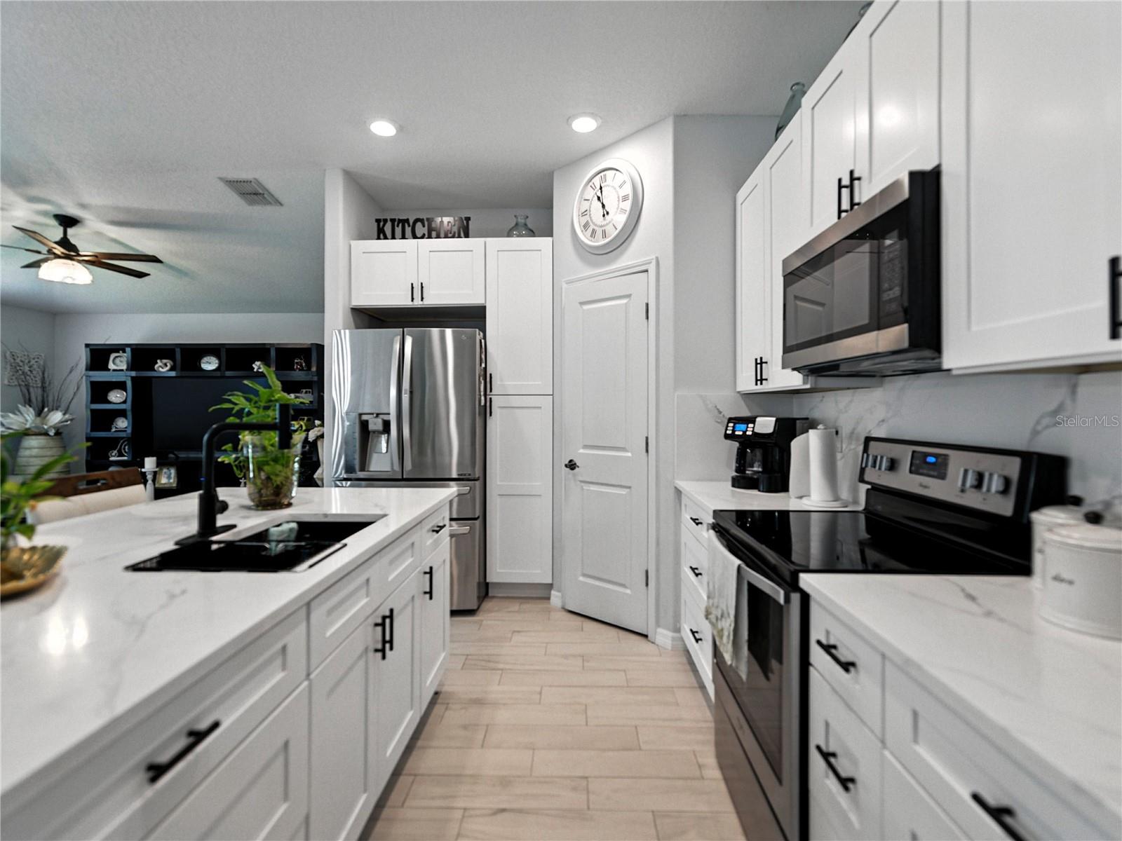 Image 8 of 41 For 149 Cascade Bend Drive