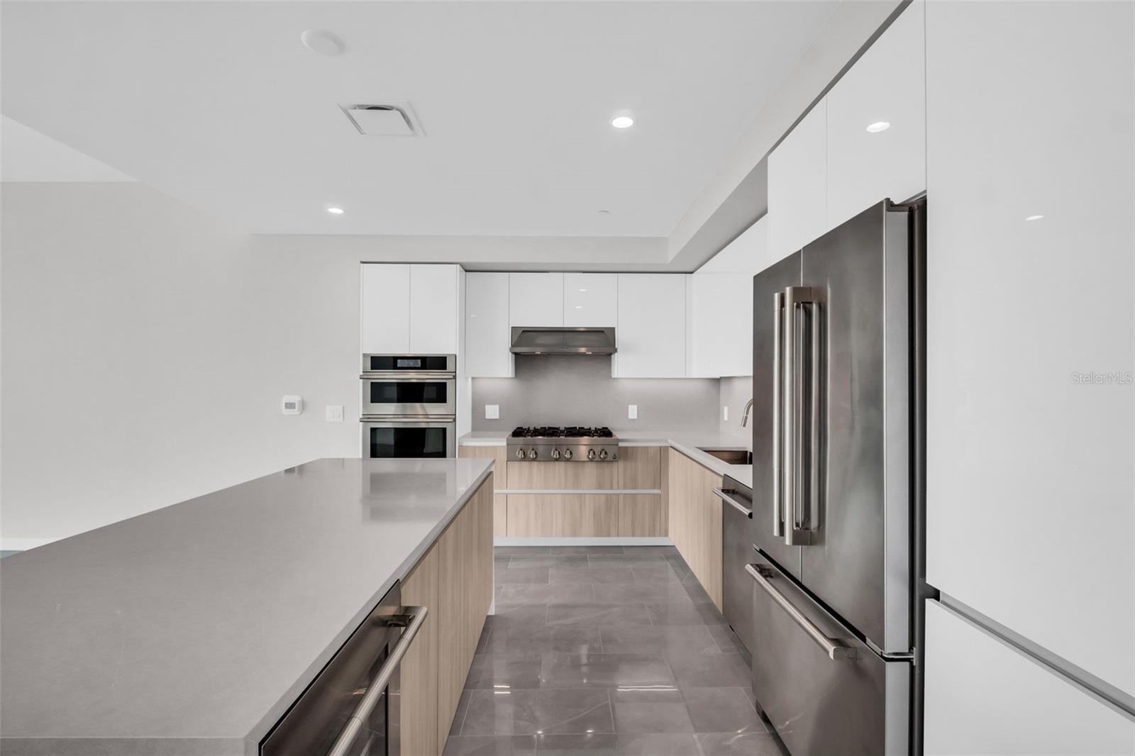 Image 10 of 78 For 400 Central Avenue 3002