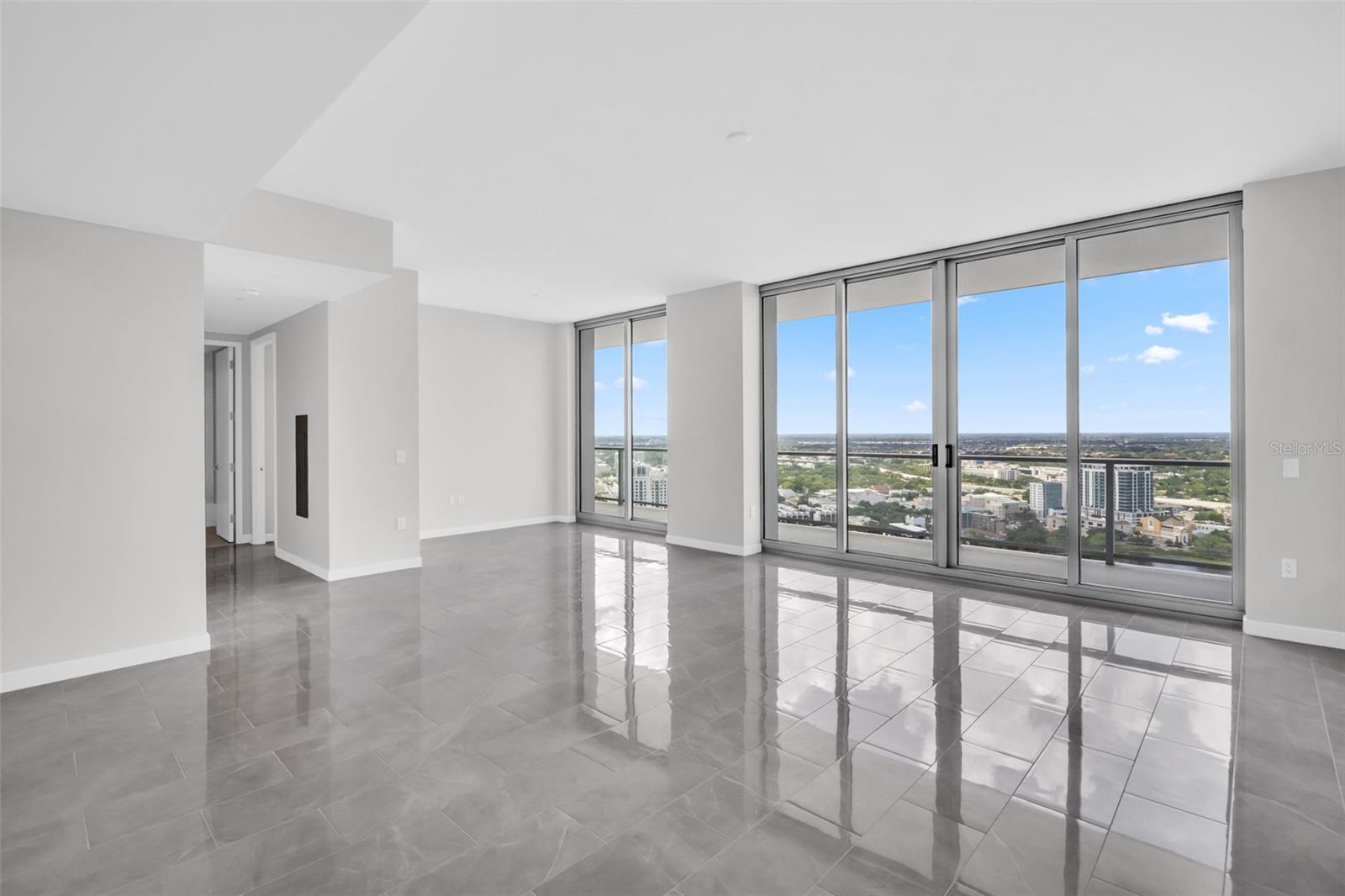 Image 11 of 78 For 400 Central Avenue 3002