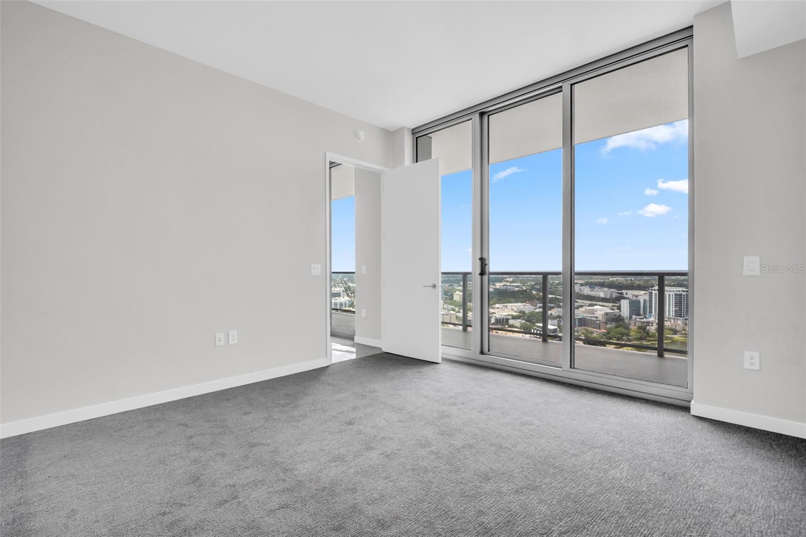 Image 22 of 78 For 400 Central Avenue 3002