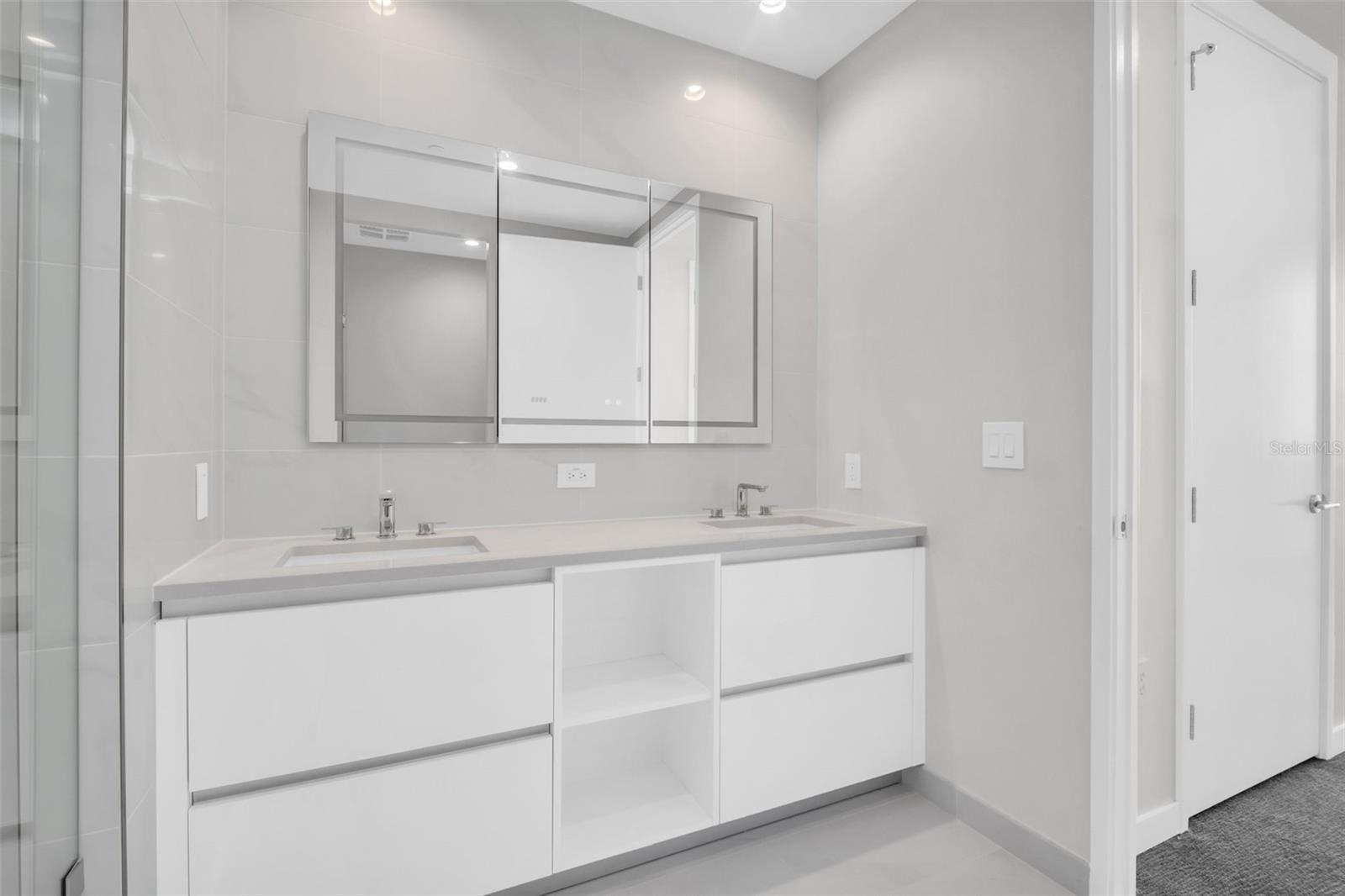 Image 30 of 78 For 400 Central Avenue 3002