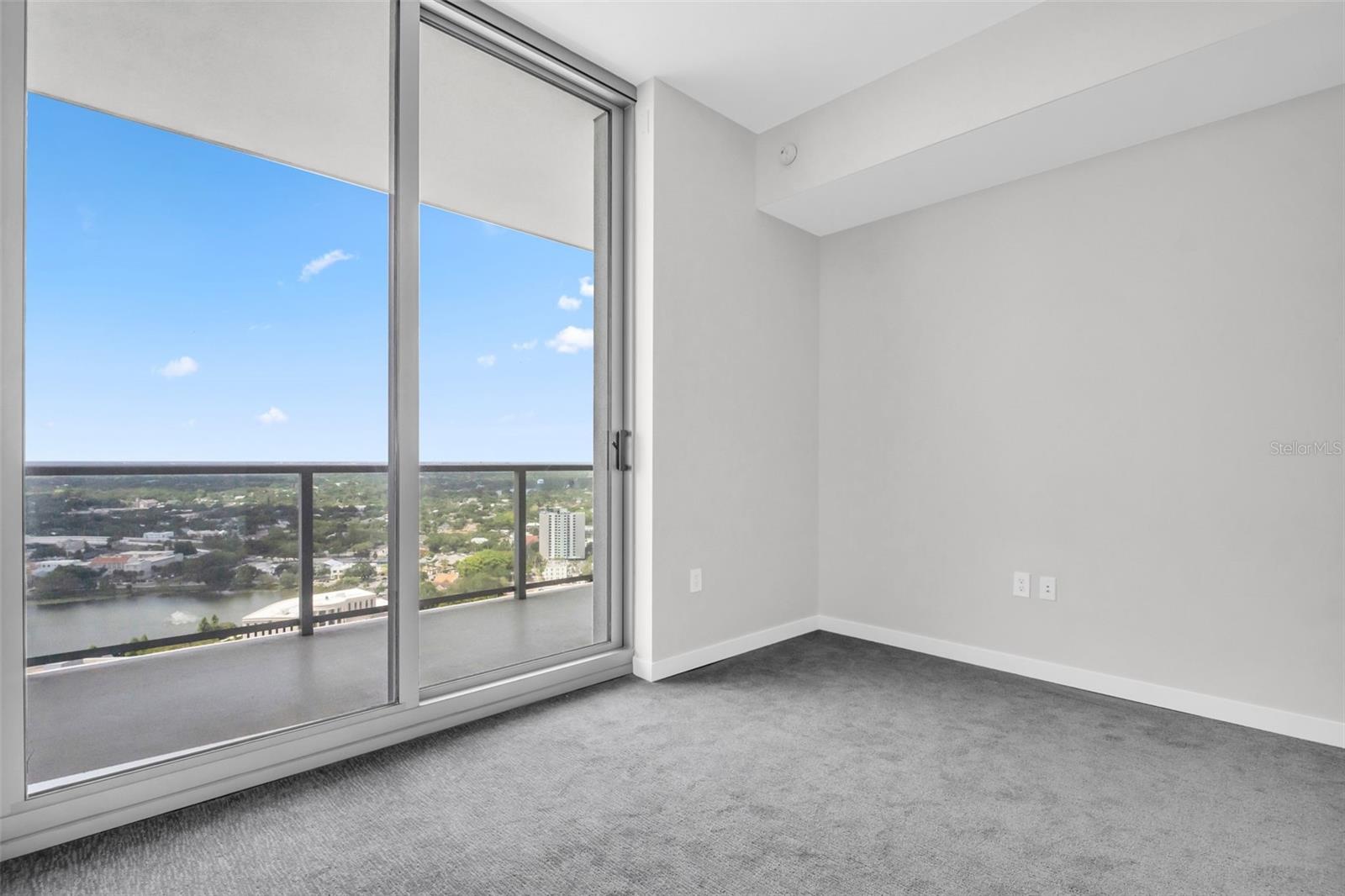 Image 35 of 78 For 400 Central Avenue 3002