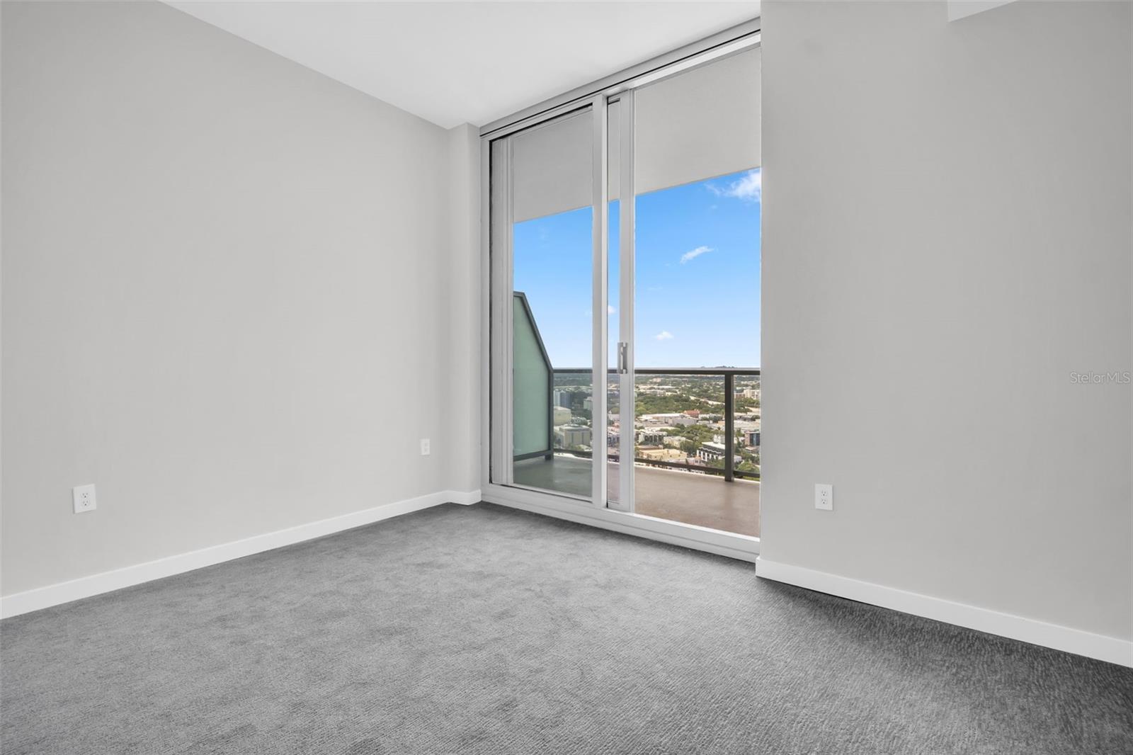 Image 38 of 78 For 400 Central Avenue 3002