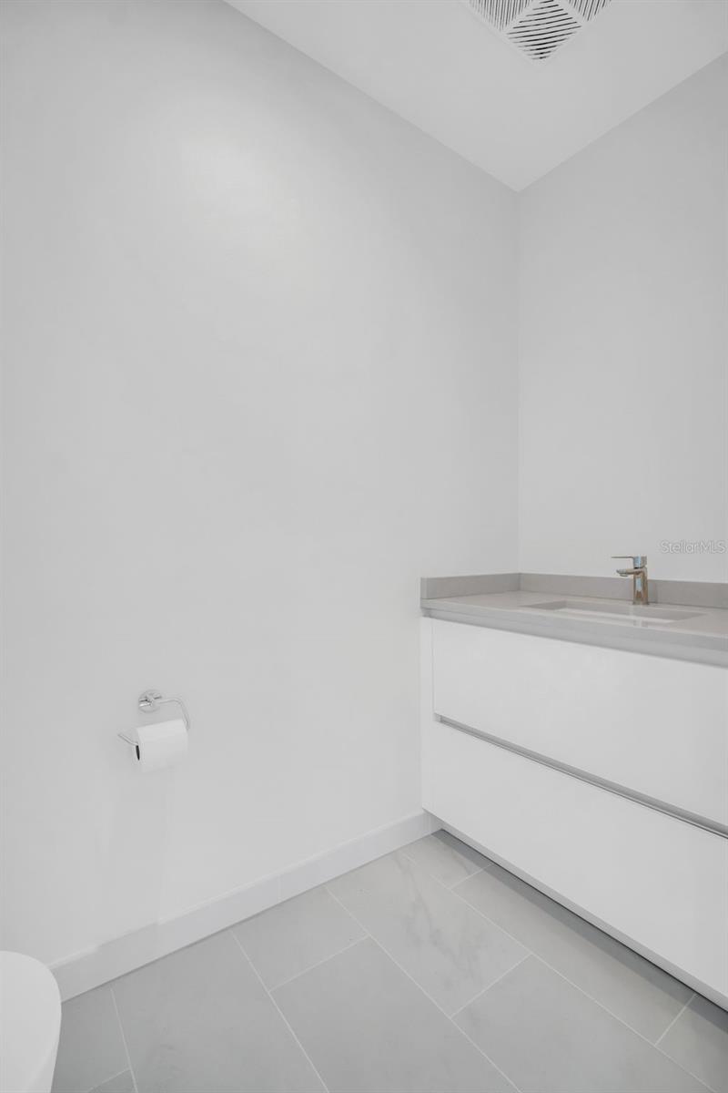 Image 40 of 78 For 400 Central Avenue 3002