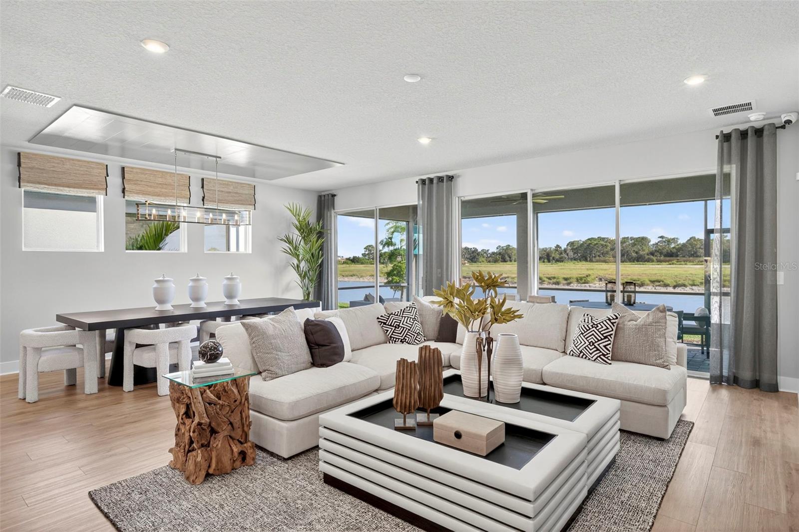 Image 10 of 33 For 9021 Sundance Terrace