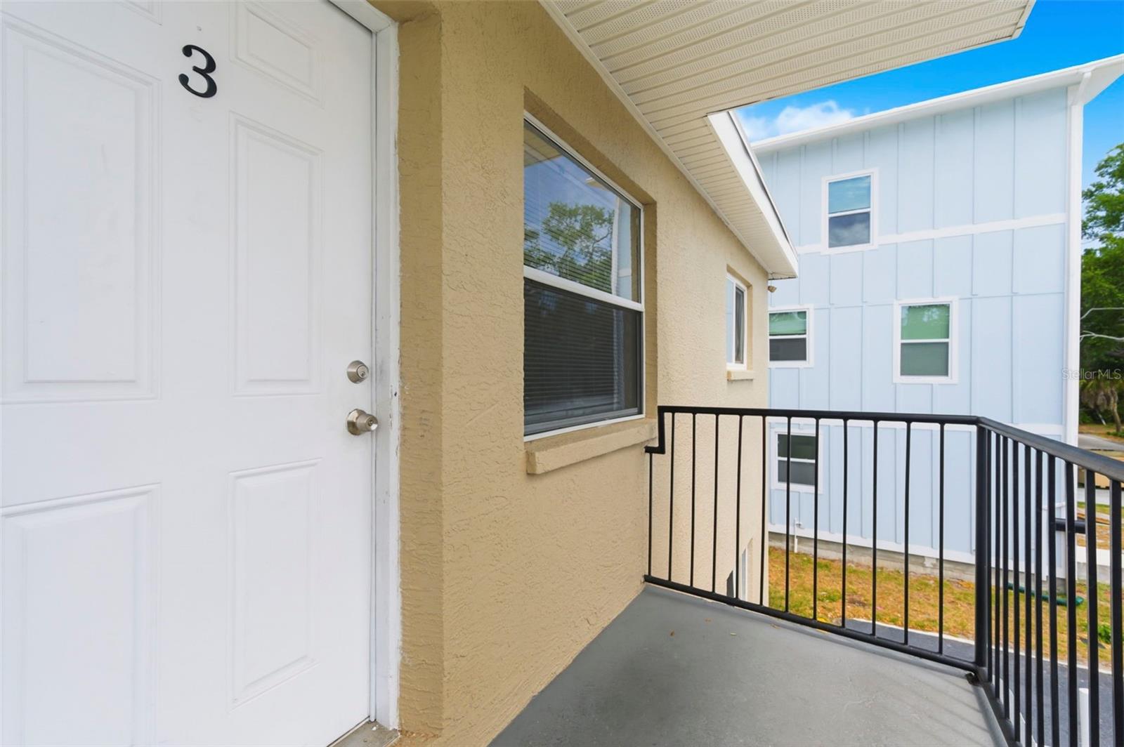 Image 4 of 31 For 1799 Russell Street S 3