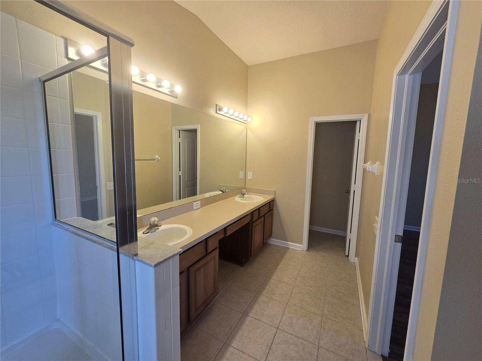 Image 29 of 44 For 7624 Granitville Drive