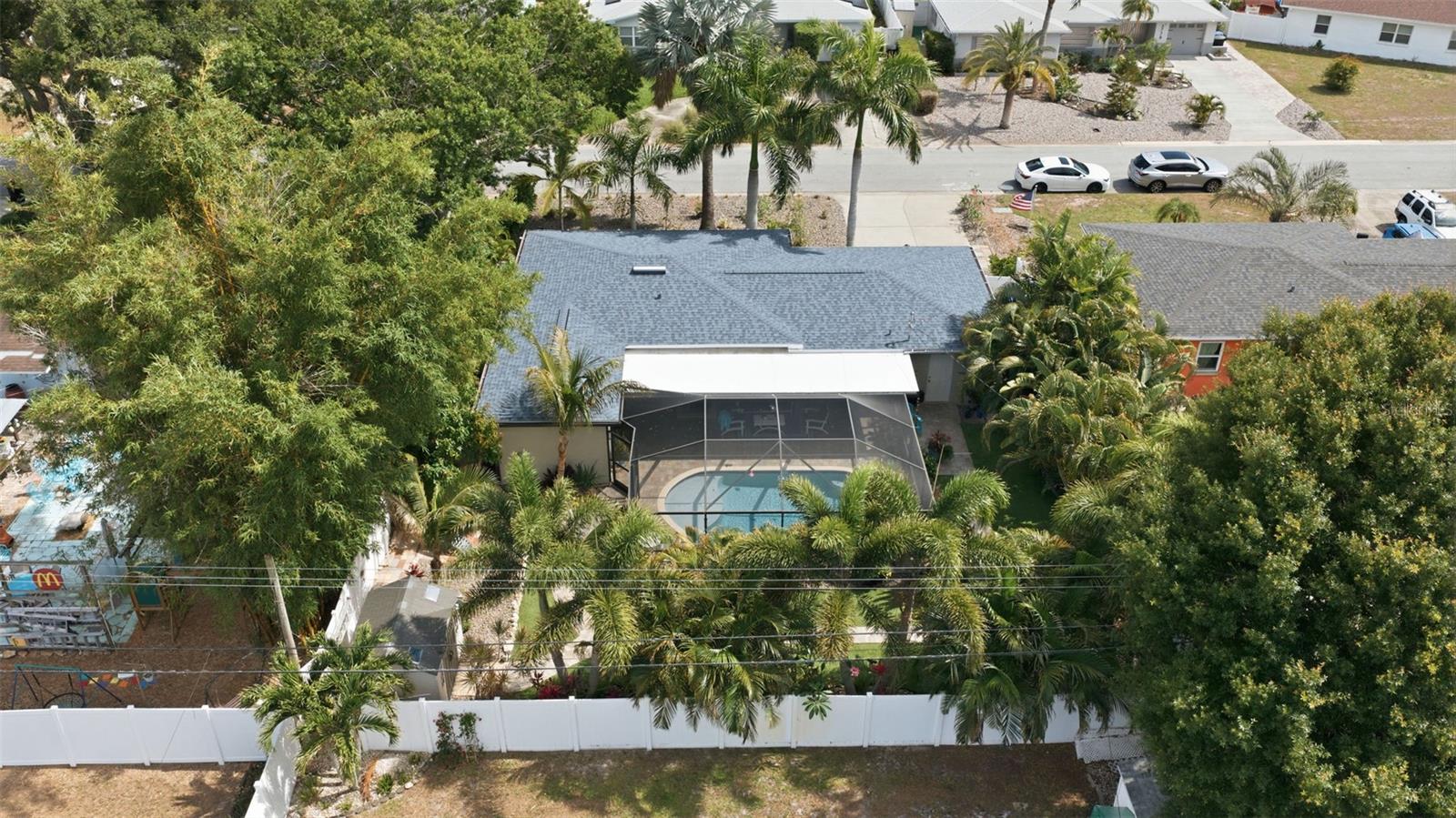 Image 29 of 37 For 3767 25th Avenue N