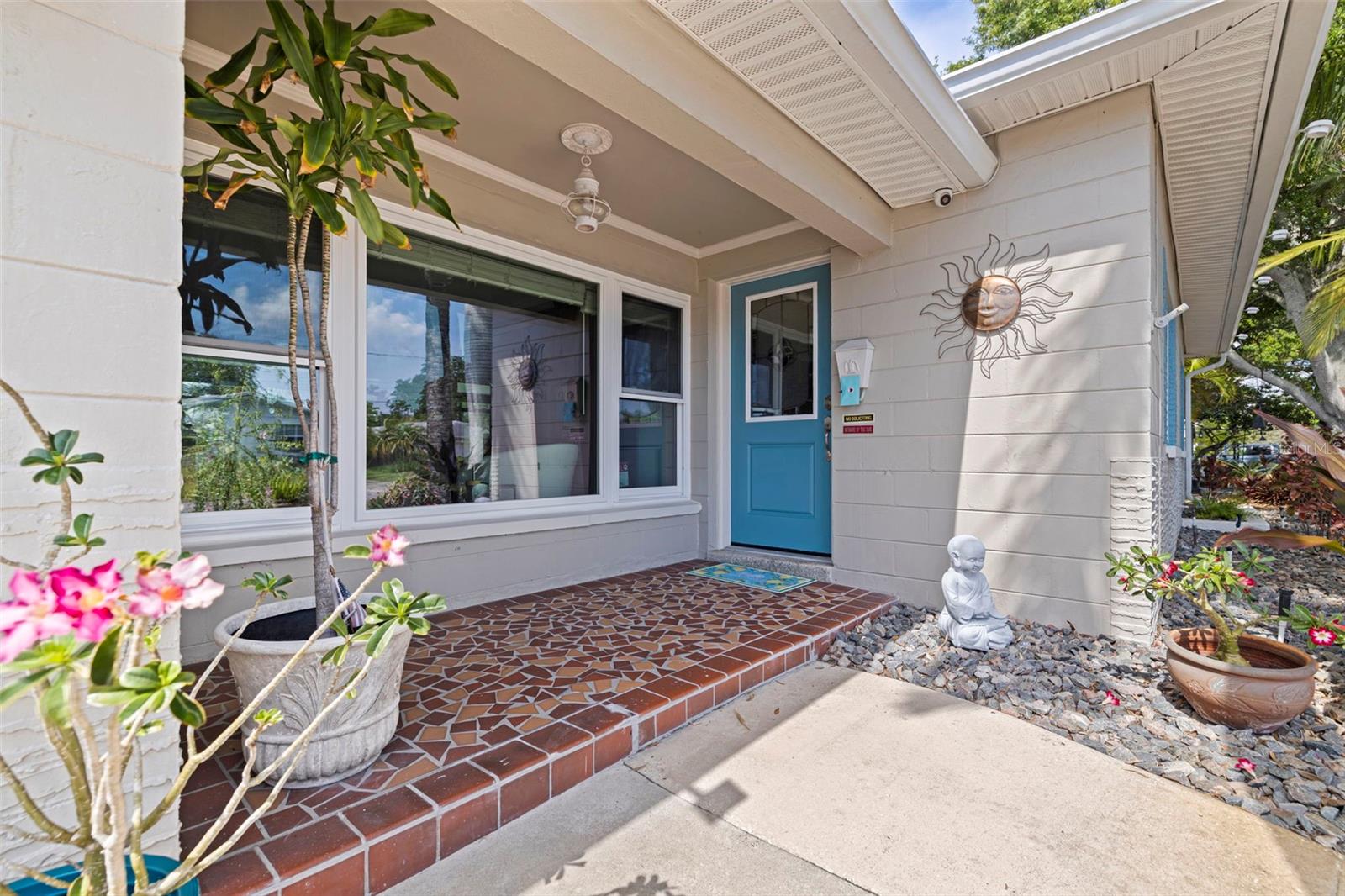 Image 3 of 37 For 3767 25th Avenue N