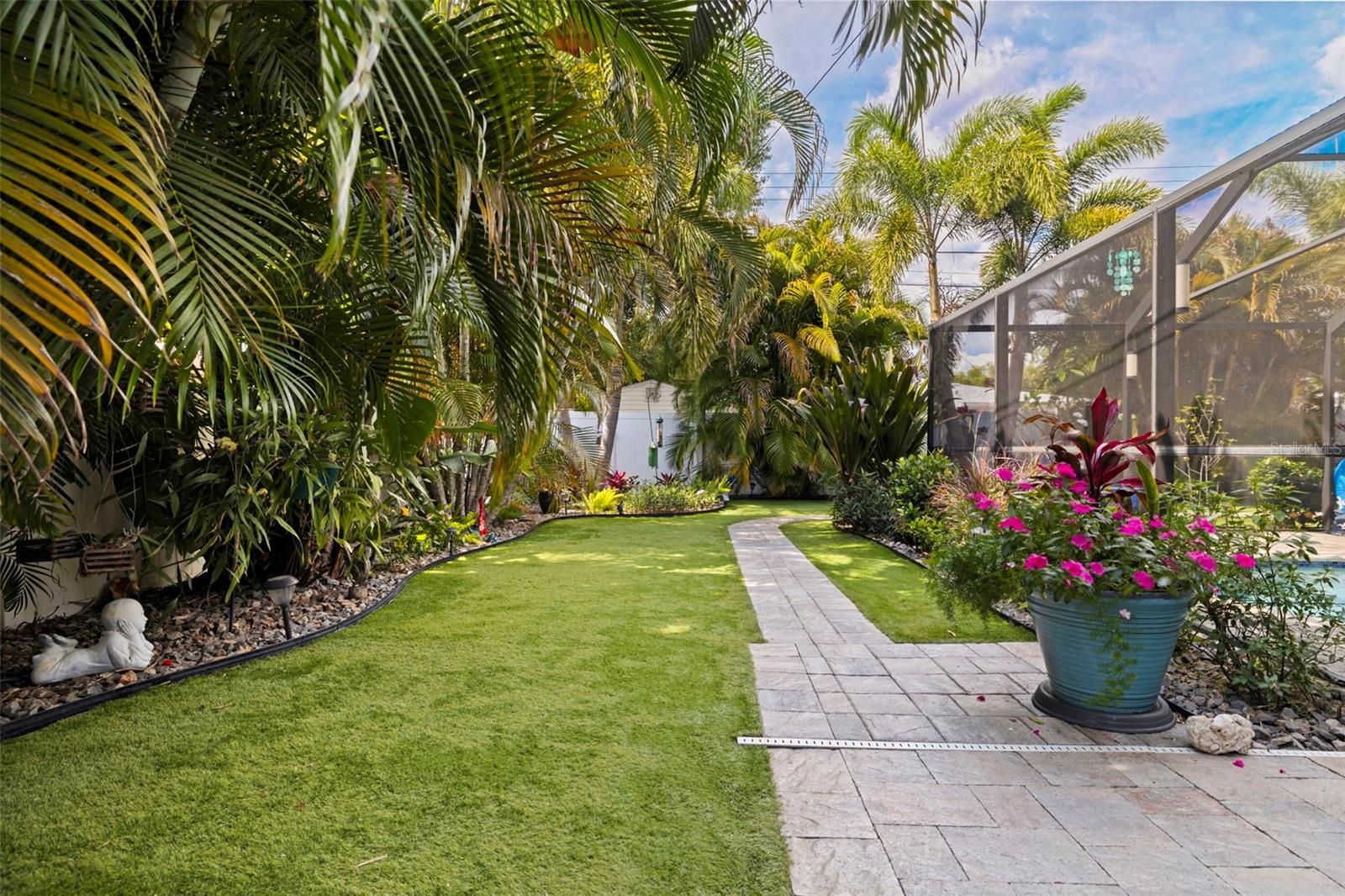 Image 31 of 37 For 3767 25th Avenue N