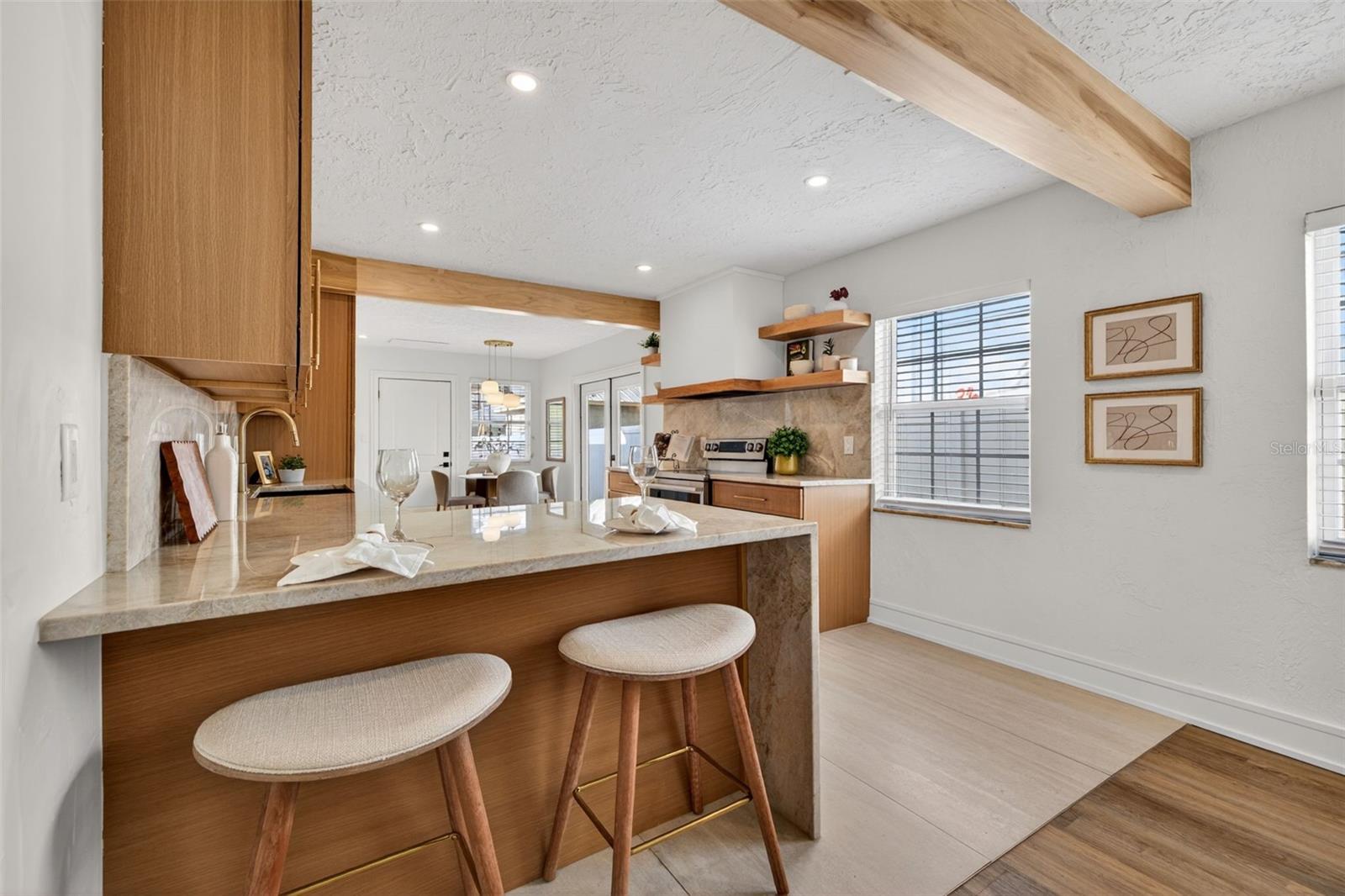Image 10 of 36 For 861 45th Avenue N