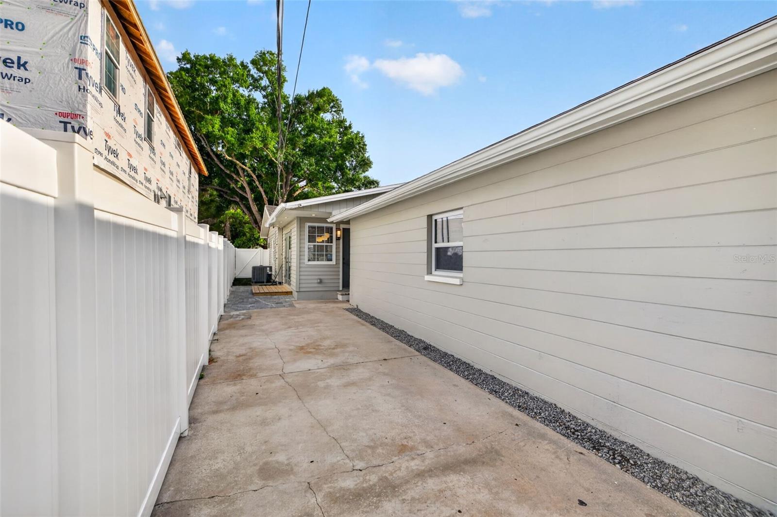 Image 34 of 36 For 861 45th Avenue N