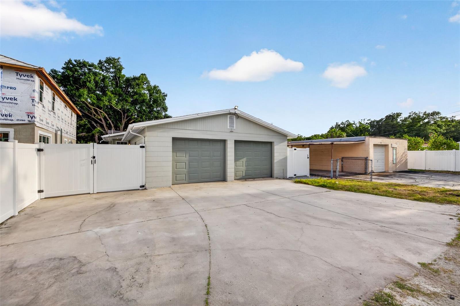 Image 35 of 36 For 861 45th Avenue N