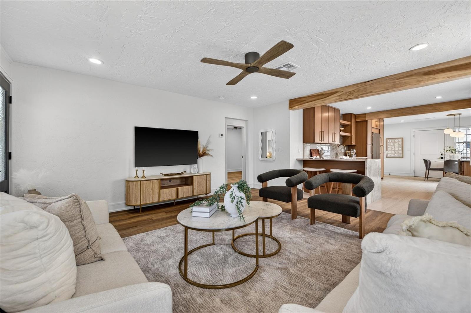 Image 7 of 36 For 861 45th Avenue N