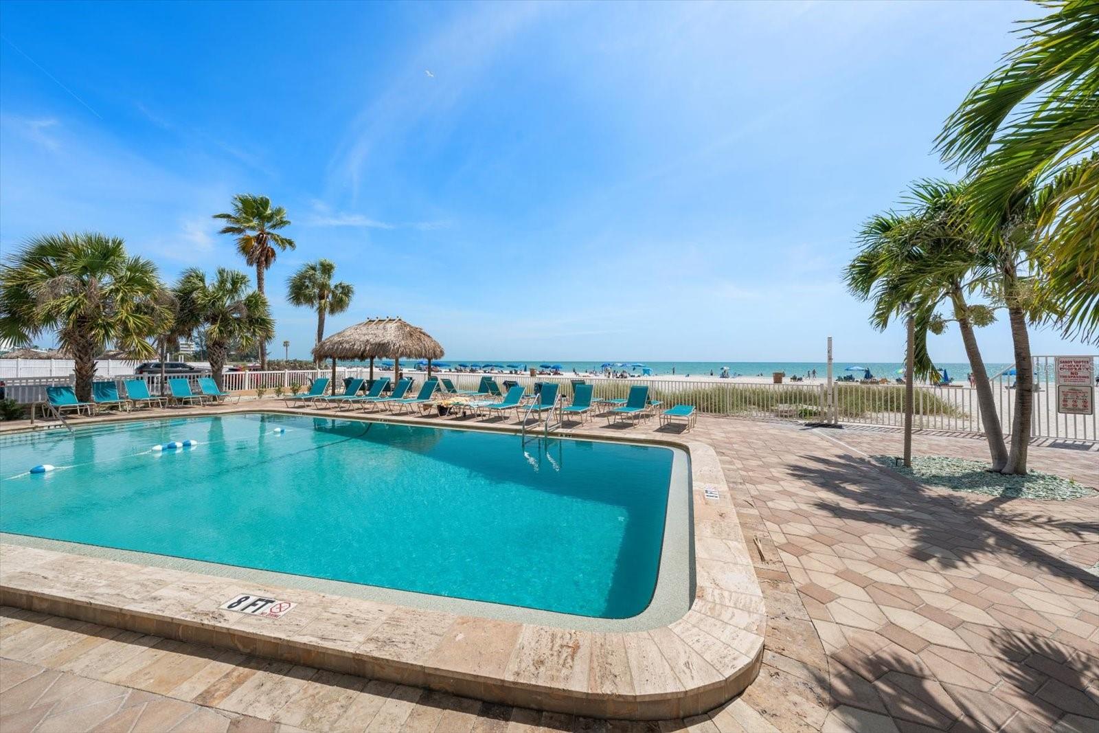 Image 31 of 51 For 12924 Gulf Boulevard 110