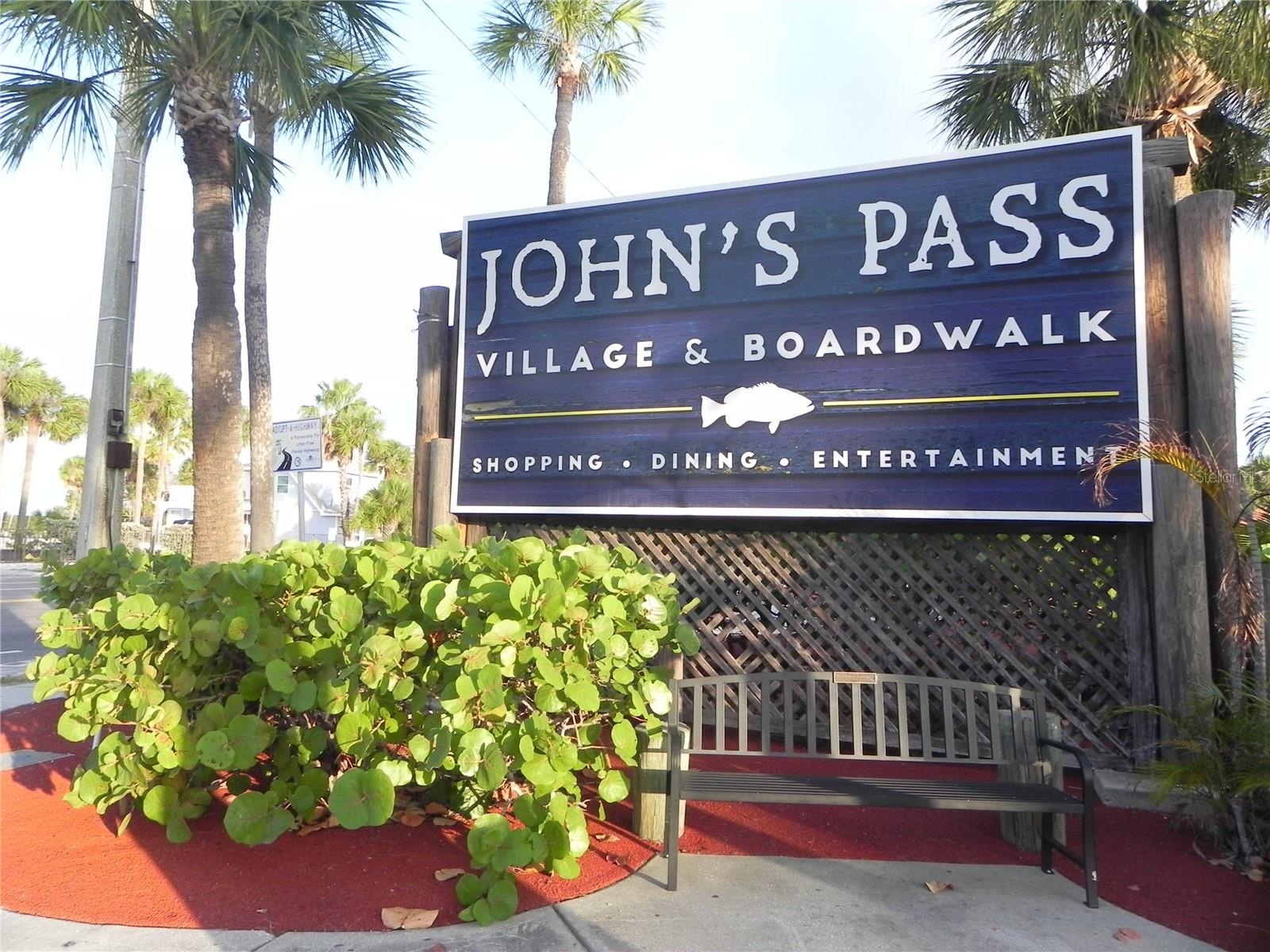 Image 43 of 51 For 12924 Gulf Boulevard 110