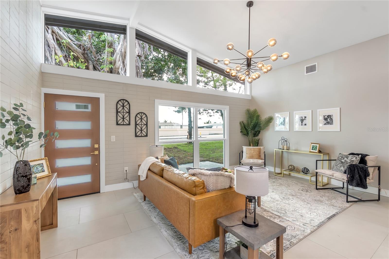 Image 6 of 19 For 5023 9th Street E