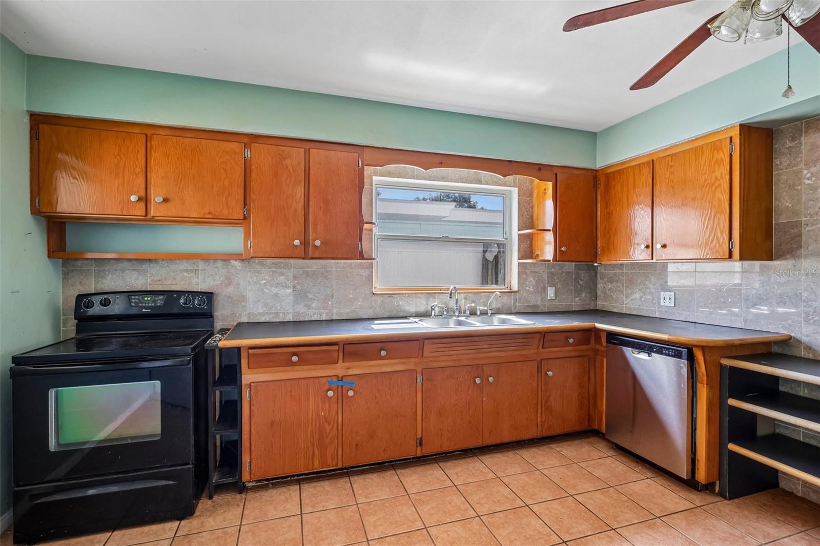 Image 13 of 29 For 6610 4th Avenue N