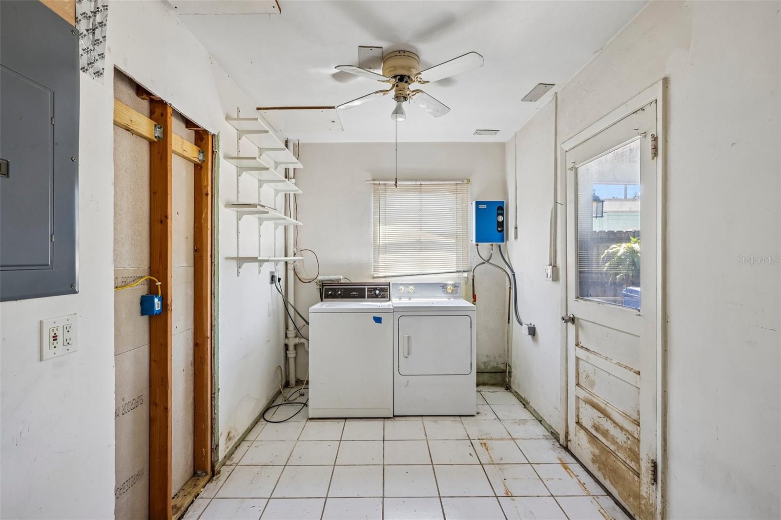 Image 21 of 29 For 6610 4th Avenue N