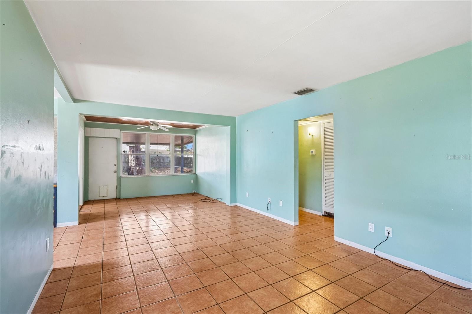Image 8 of 29 For 6610 4th Avenue N