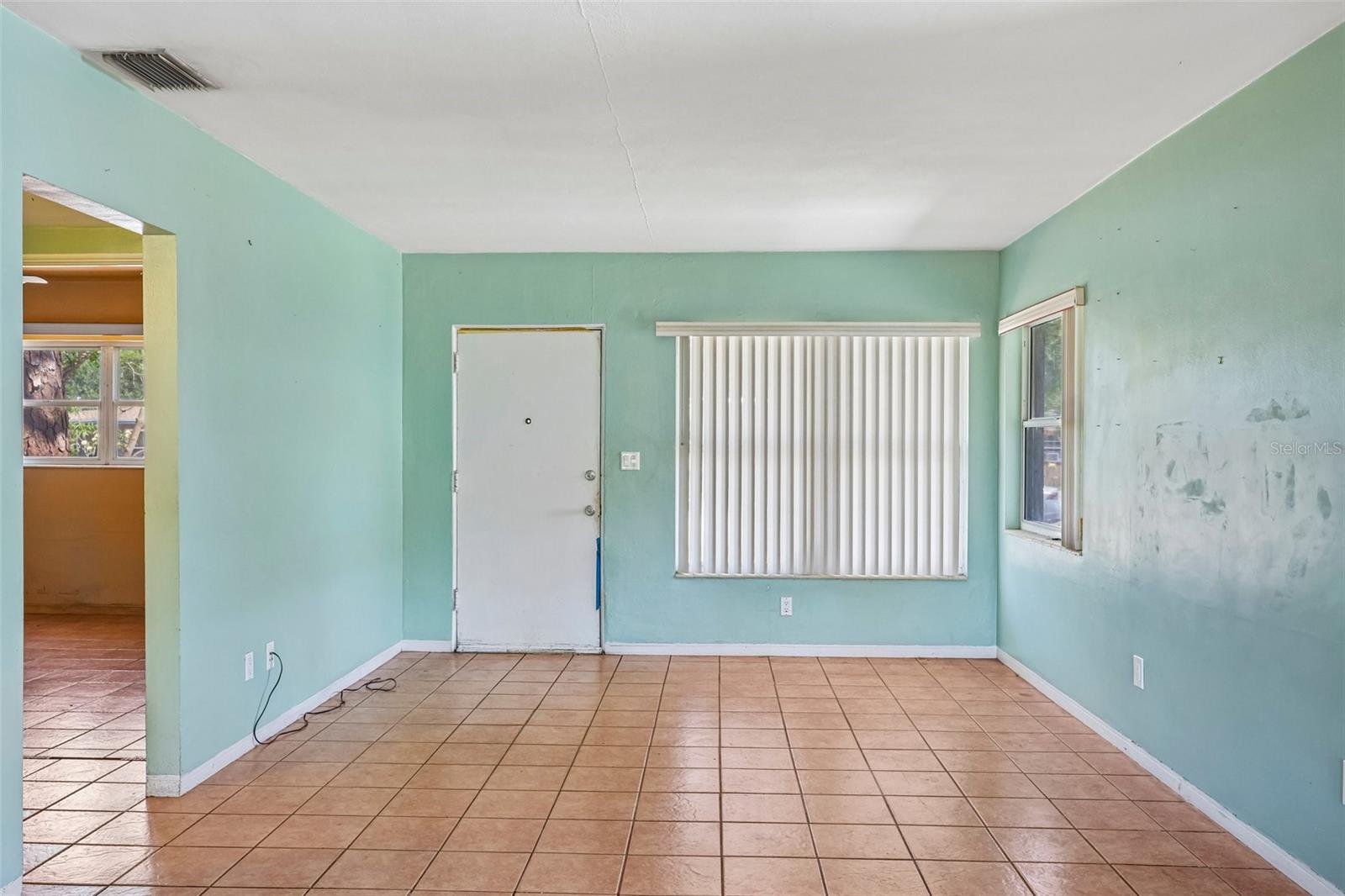 Image 9 of 29 For 6610 4th Avenue N