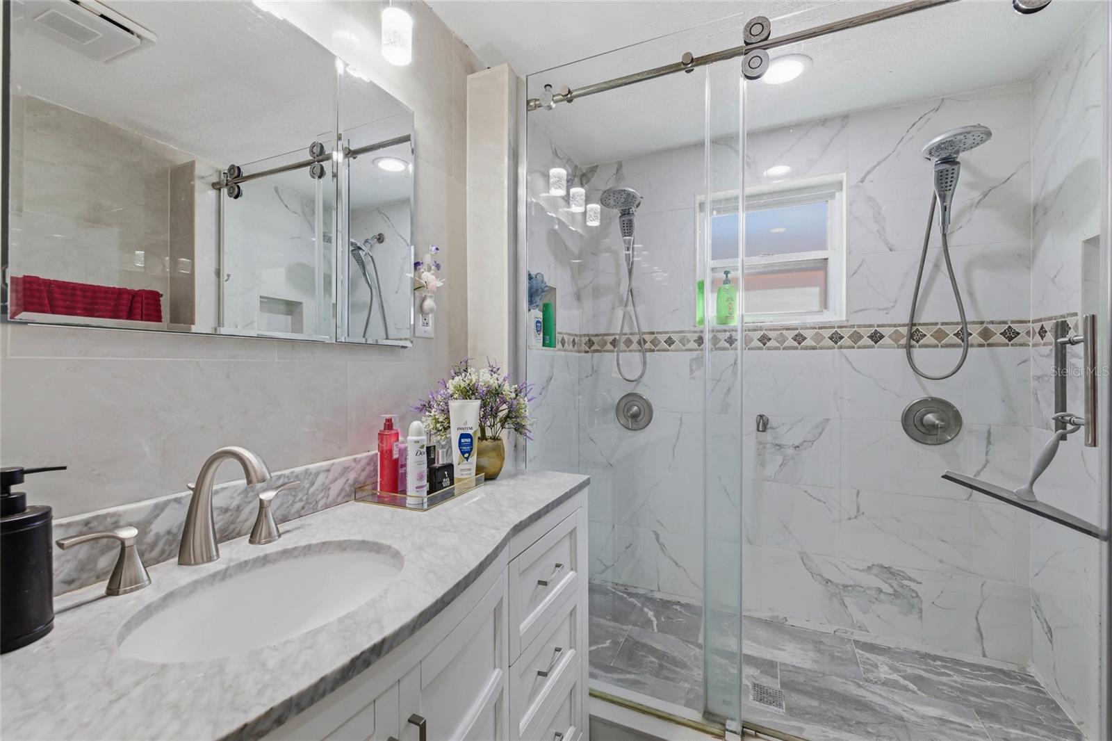 Listing photo id 24 for 6760 Runnel Drive