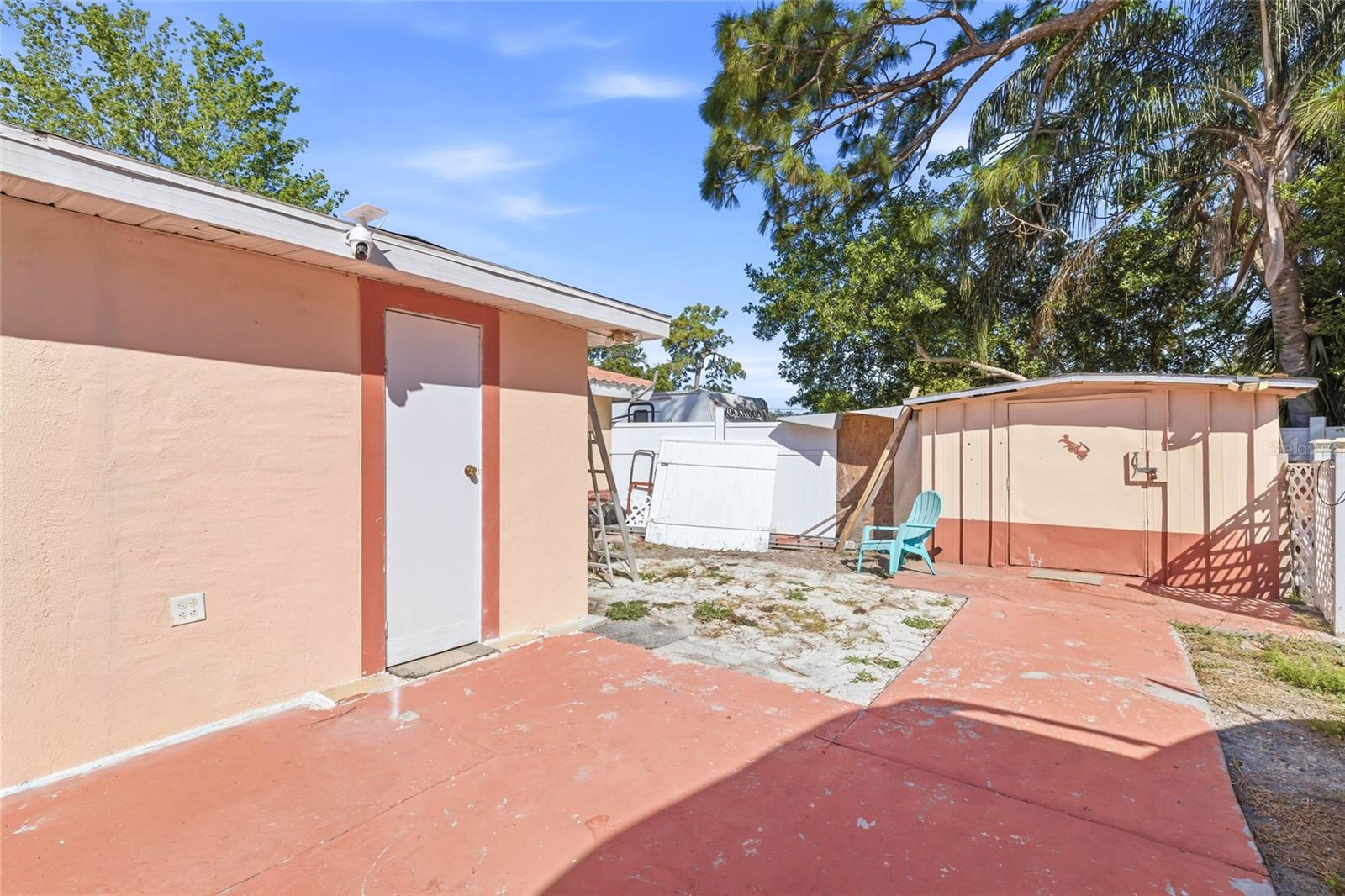 Listing photo id 30 for 6760 Runnel Drive