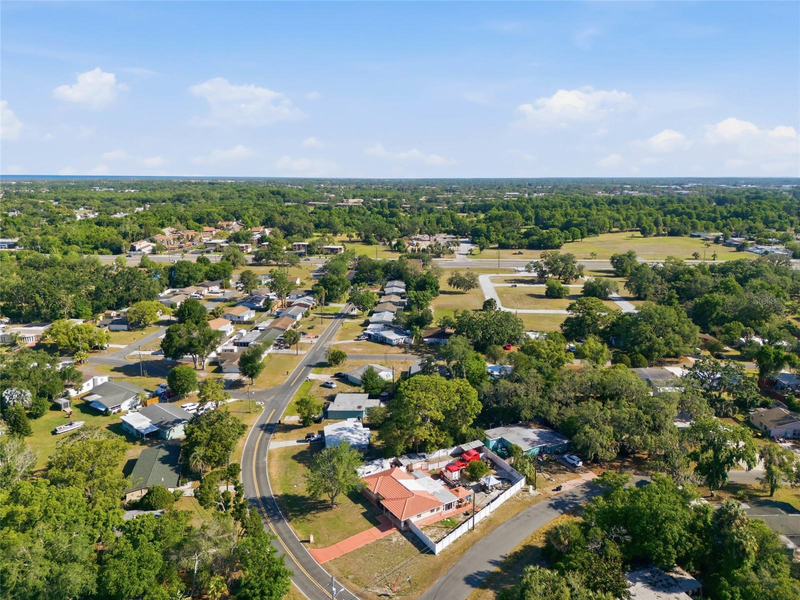 Listing photo id 41 for 6760 Runnel Drive
