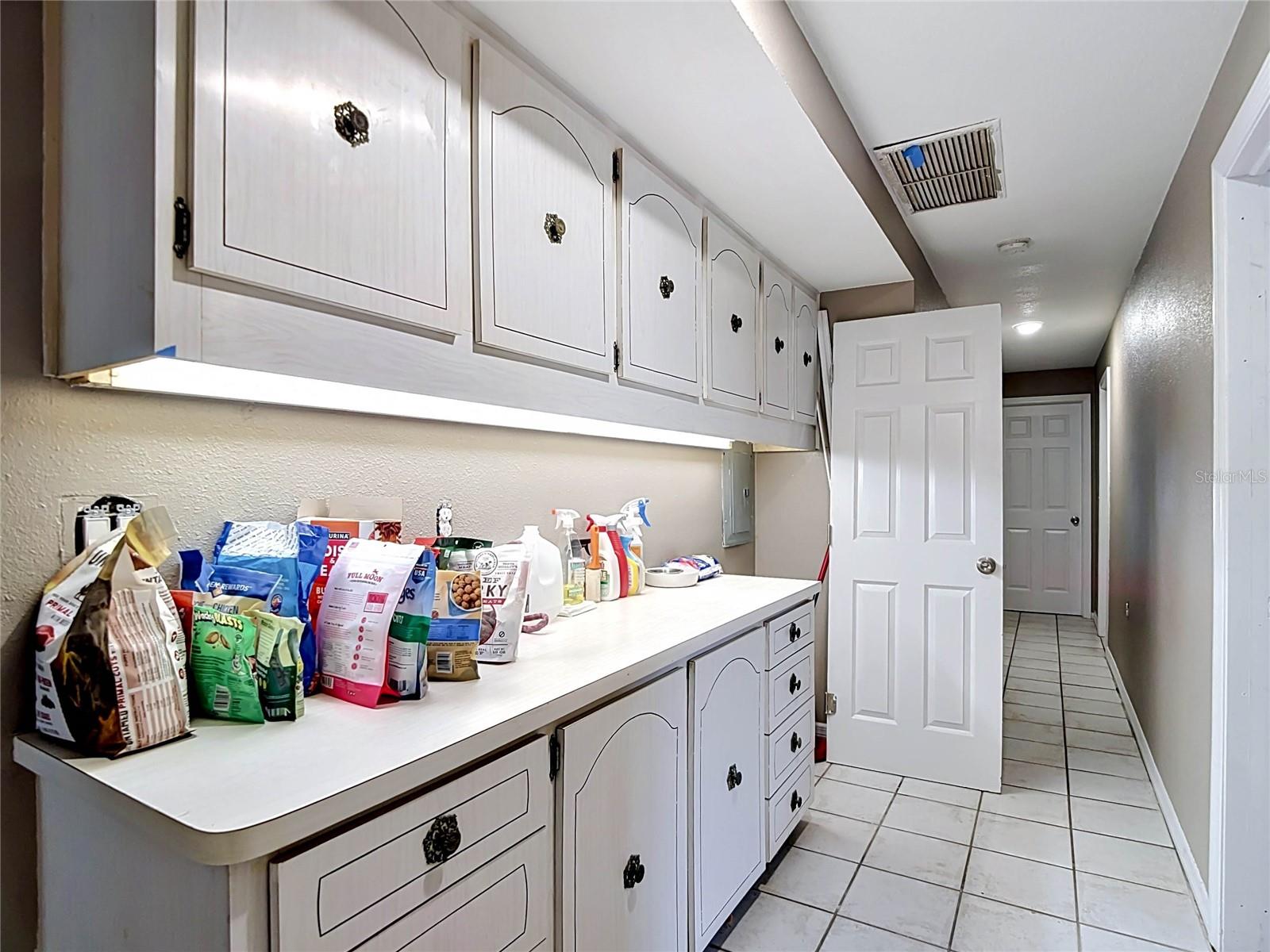 Image 19 of 68 For 5433 Front Drive