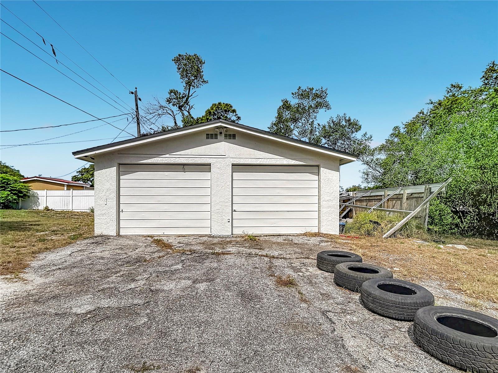 Image 61 of 68 For 5433 Front Drive