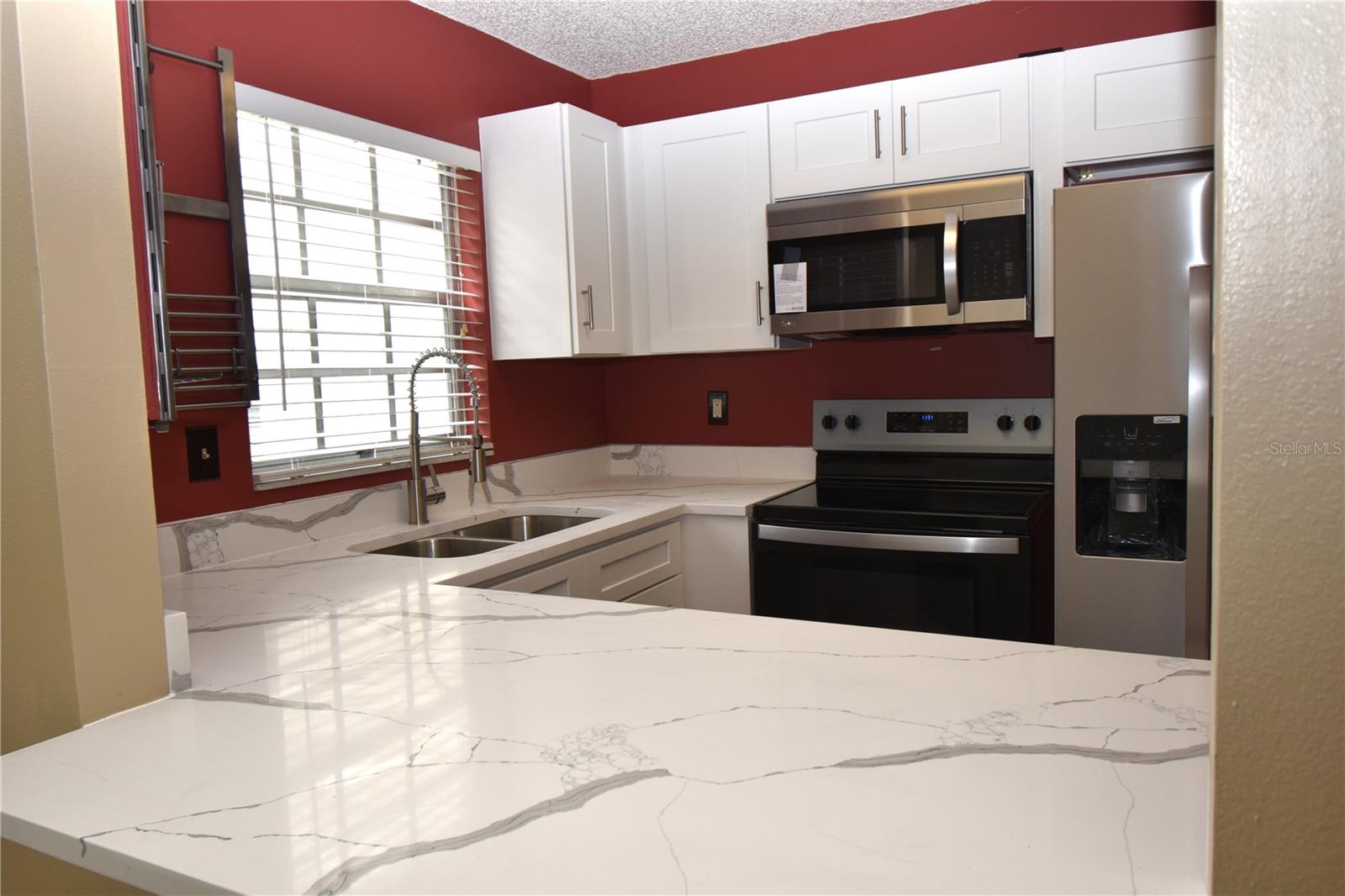 Image 8 of 36 For 420 Bayshore Boulevard 202