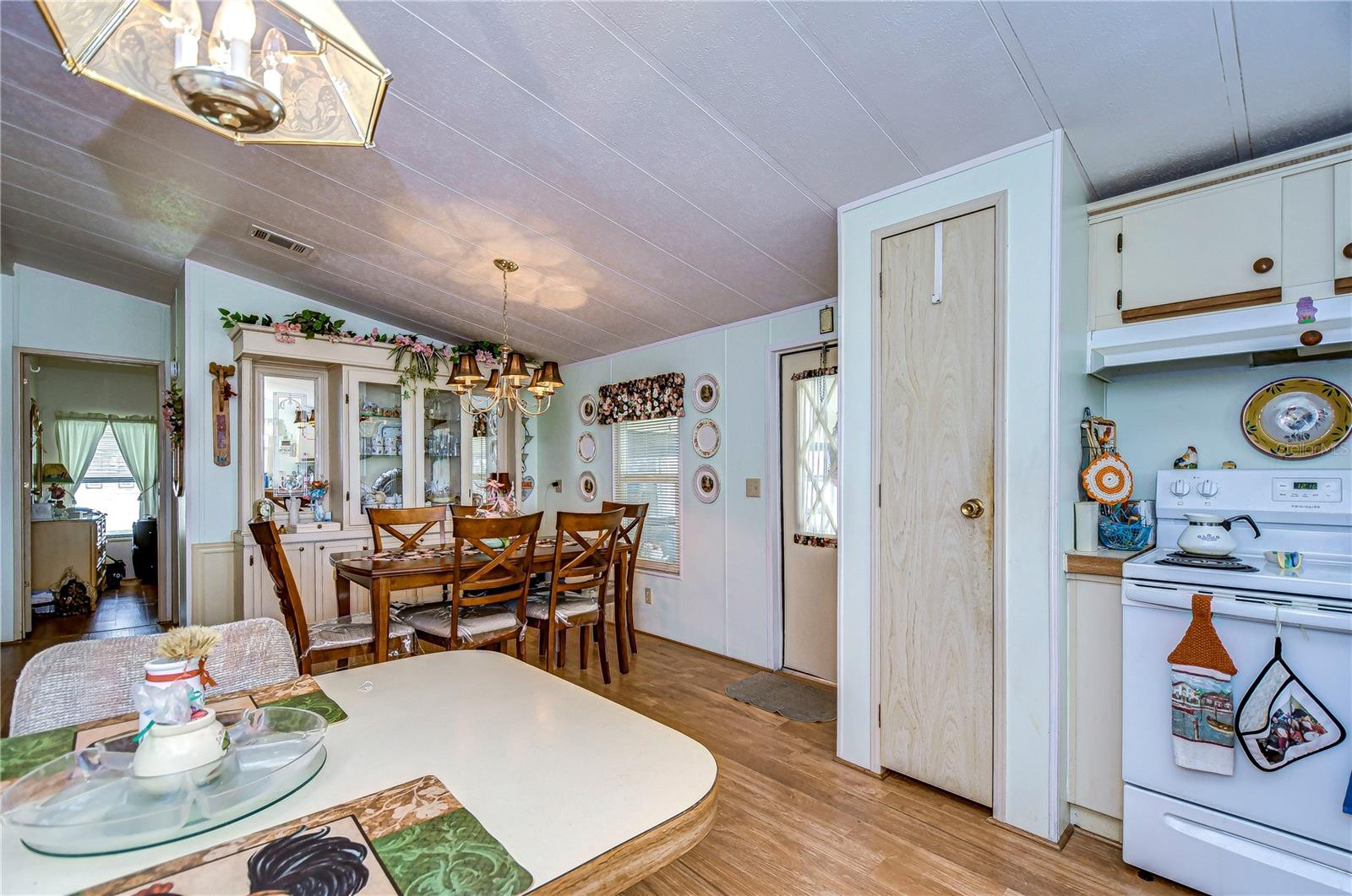 Image 16 of 30 For 3843 Damian Drive