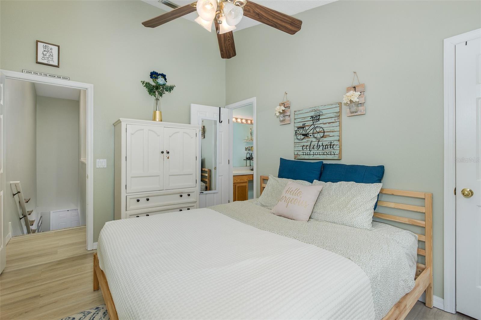 Image 16 of 29 For 12739 Sunland Court