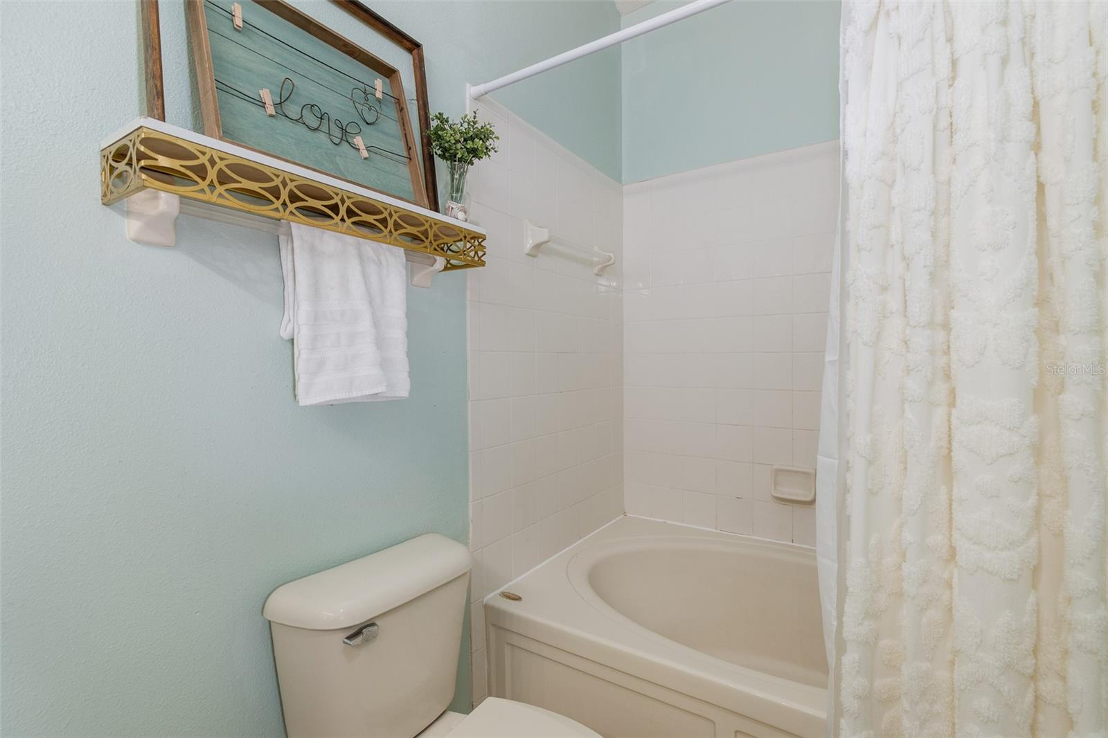 Image 18 of 29 For 12739 Sunland Court