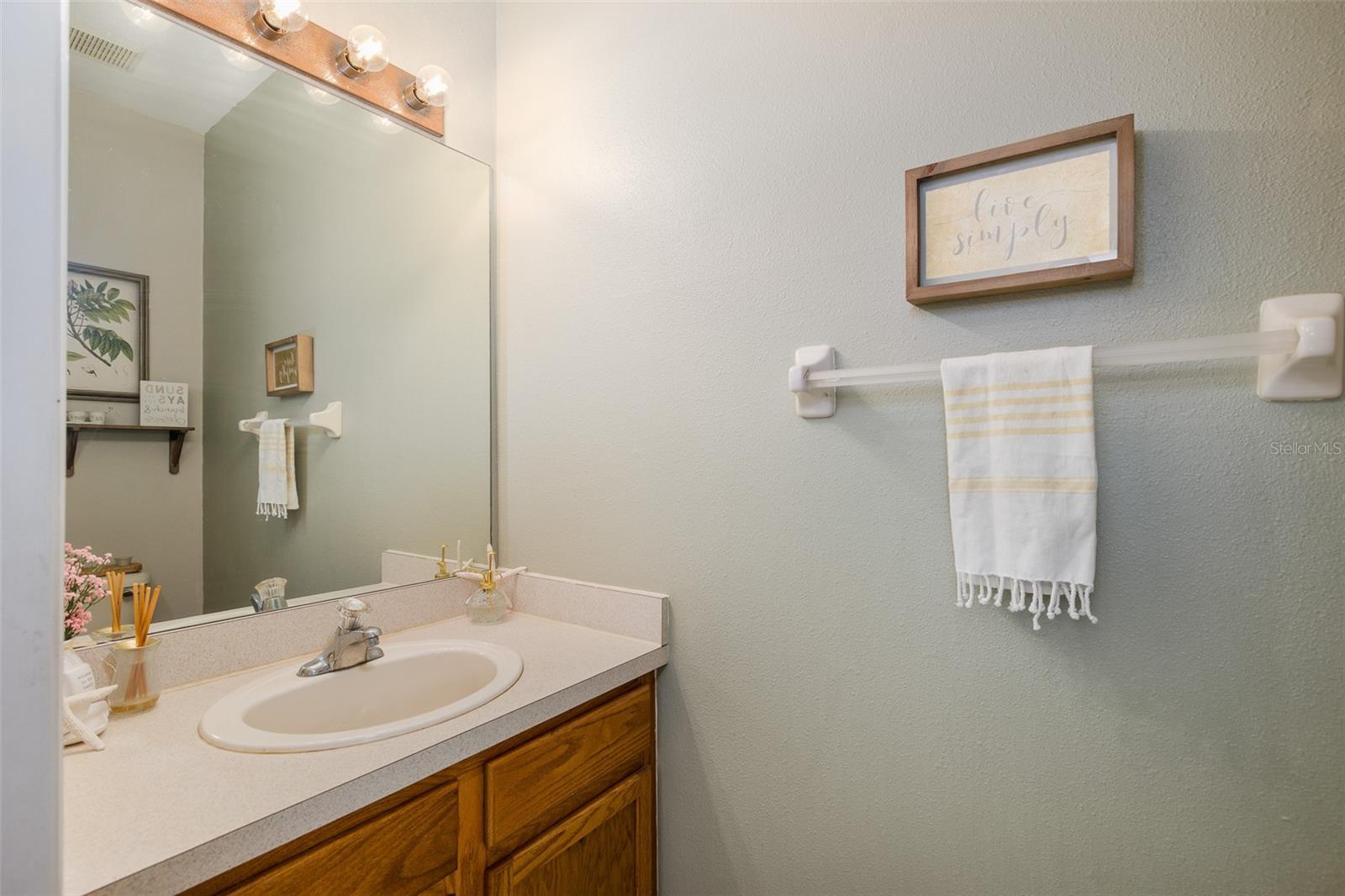Image 22 of 29 For 12739 Sunland Court