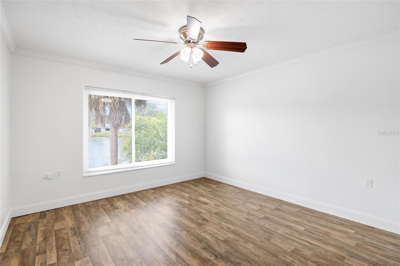 Image 29 of 48 For 7415 Lake Forest Circle