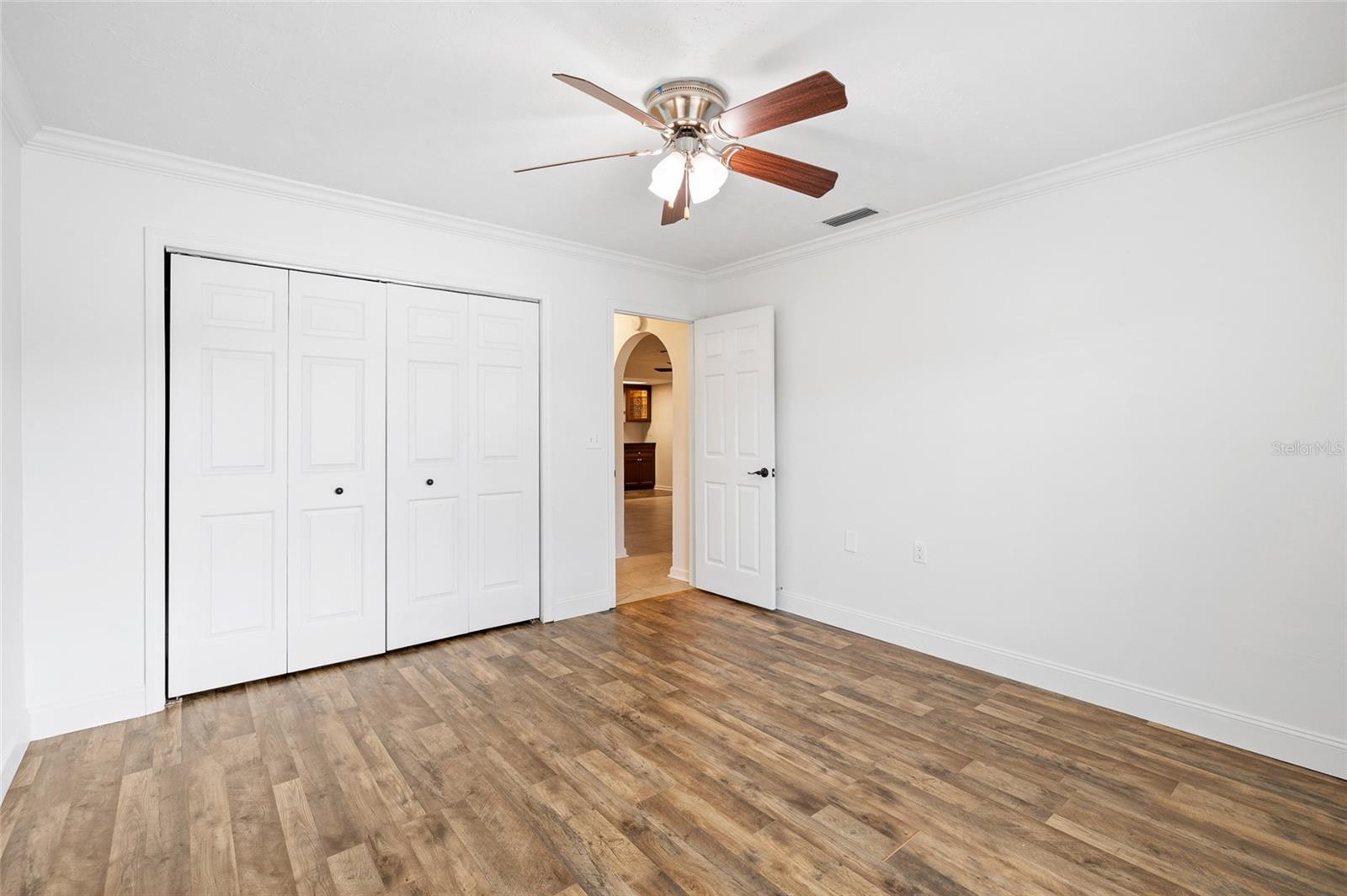 Image 31 of 48 For 7415 Lake Forest Circle