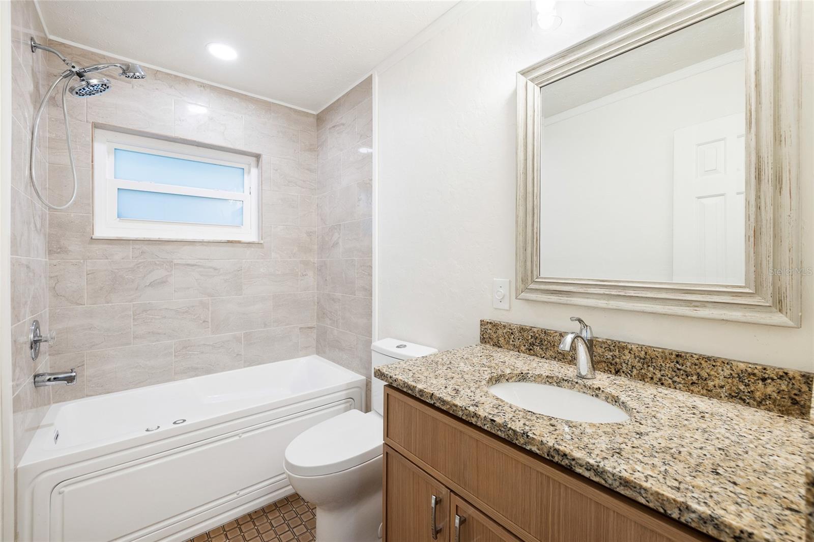 Image 32 of 48 For 7415 Lake Forest Circle