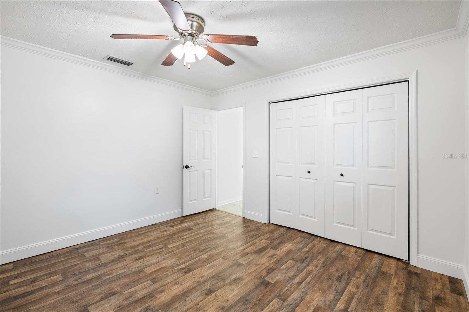 Image 34 of 48 For 7415 Lake Forest Circle