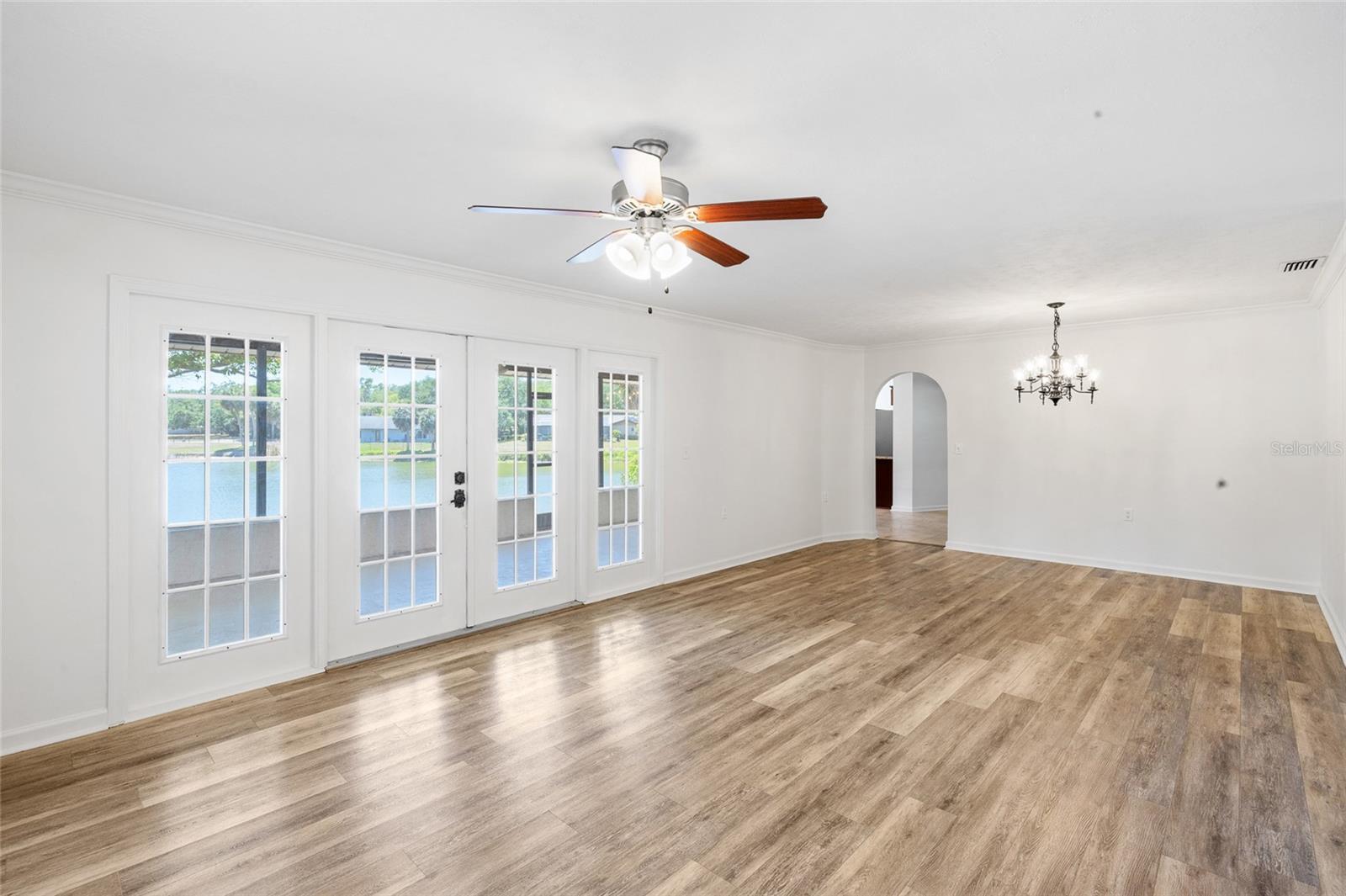 Image 6 of 48 For 7415 Lake Forest Circle