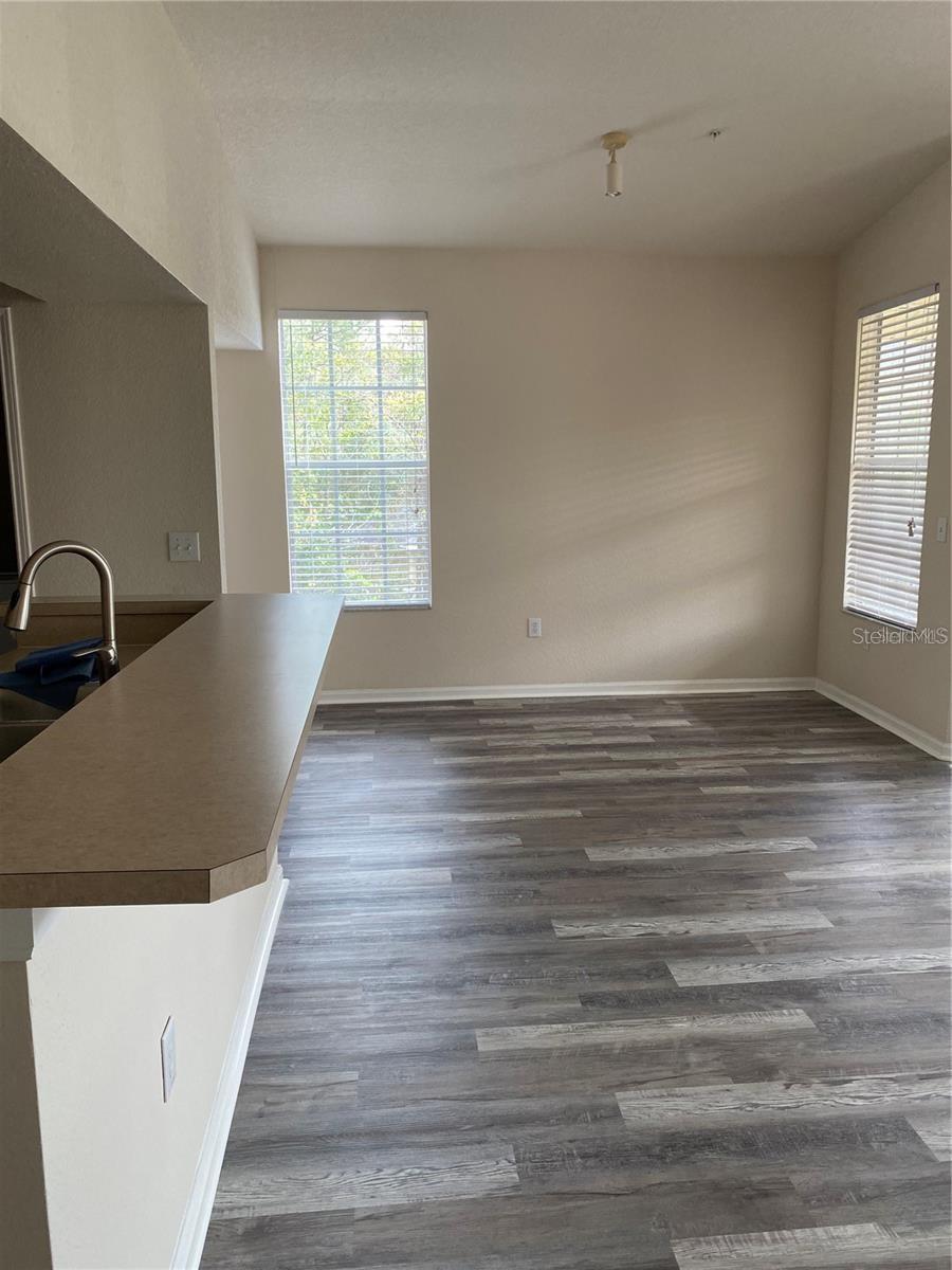 Image 5 of 12 For 5125 Palm Springs Boulevard 9204
