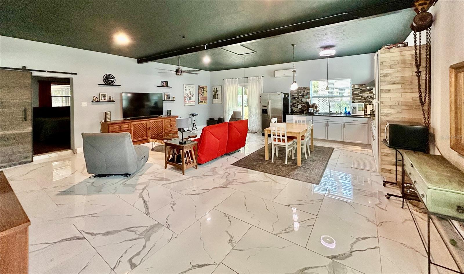 Image 2 of 92 For 9846 Cardy Street