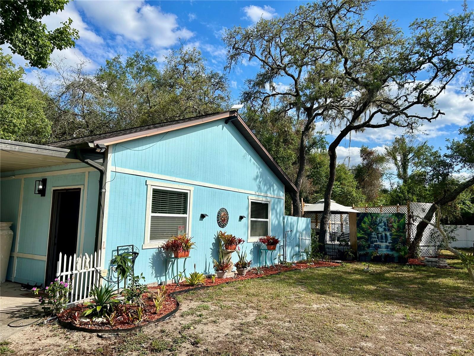 Image 25 of 92 For 9846 Cardy Street