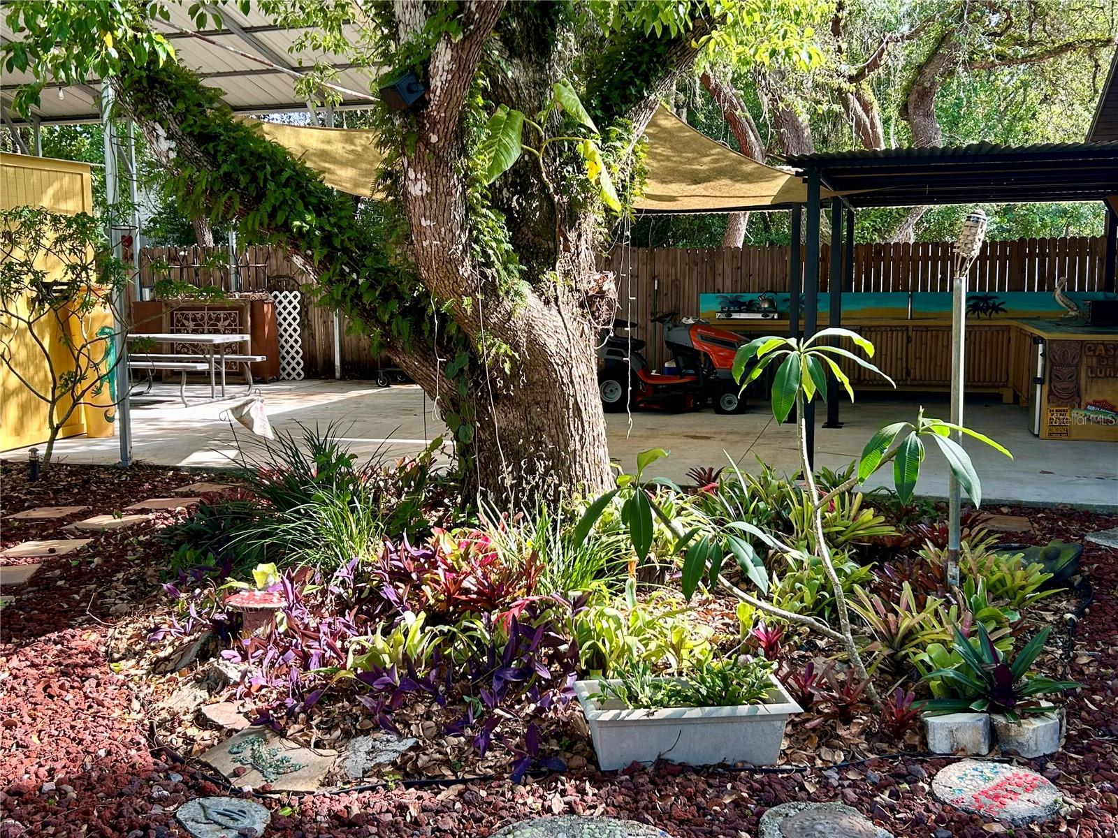 Image 66 of 92 For 9846 Cardy Street