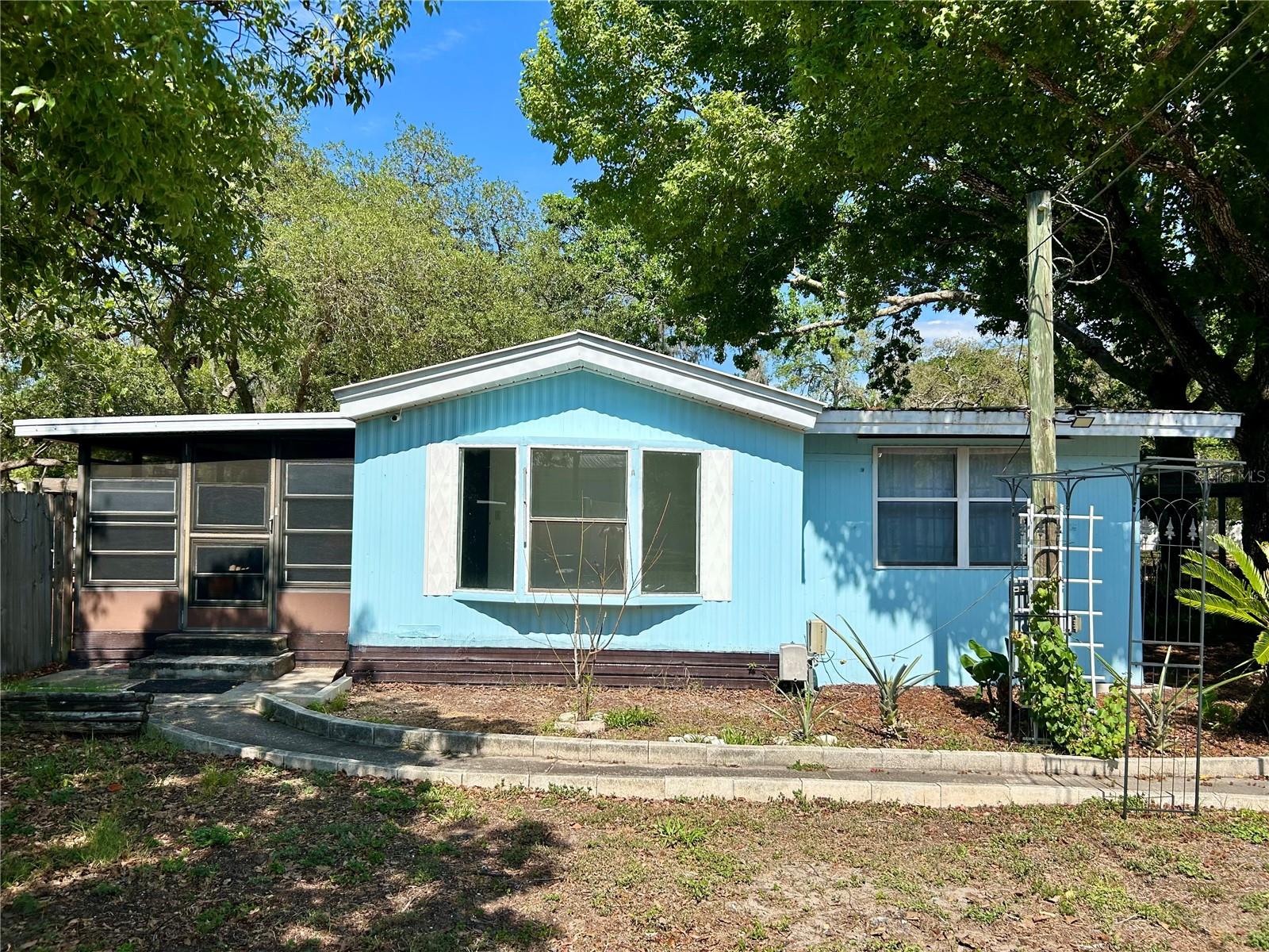 Image 7 of 92 For 9846 Cardy Street